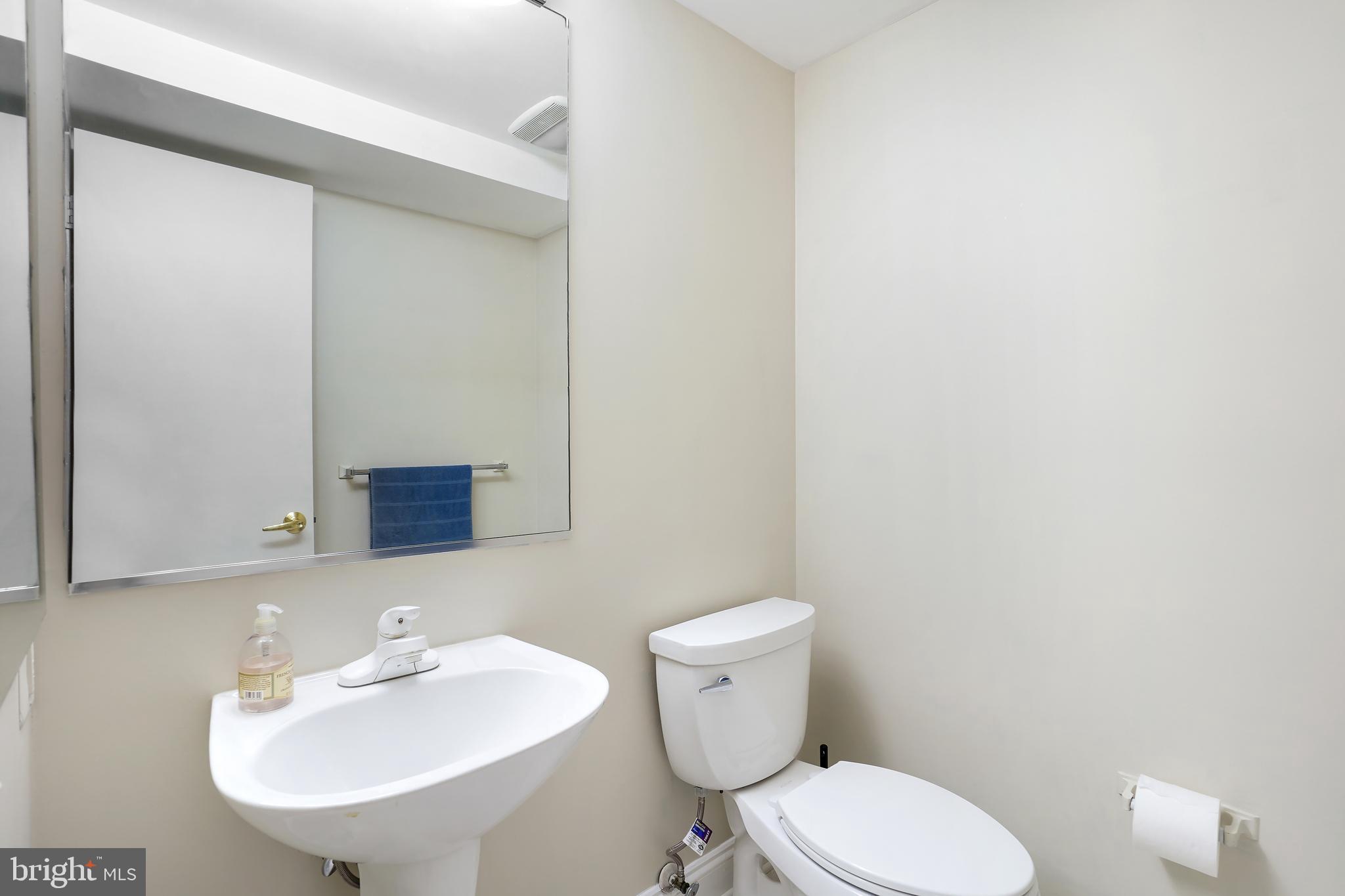 LAKE POTOMAC - Residential