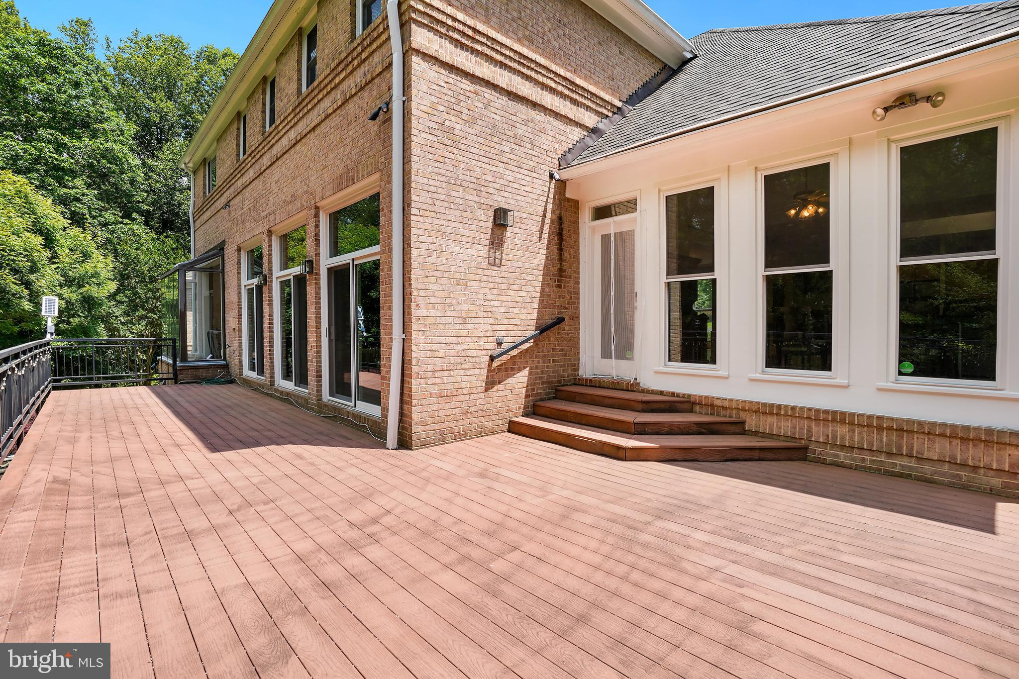 LAKE POTOMAC - Residential