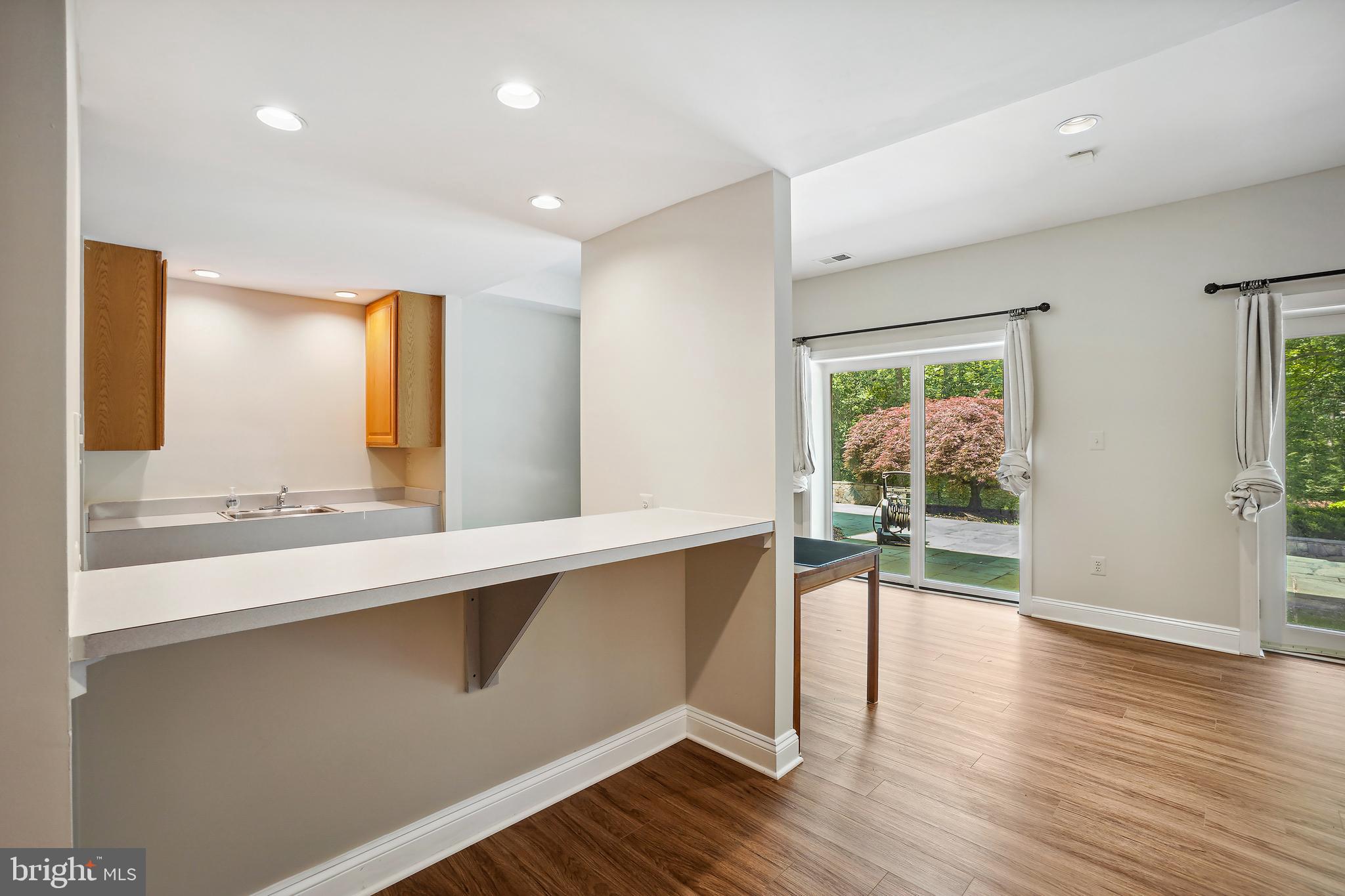 LAKE POTOMAC - Residential