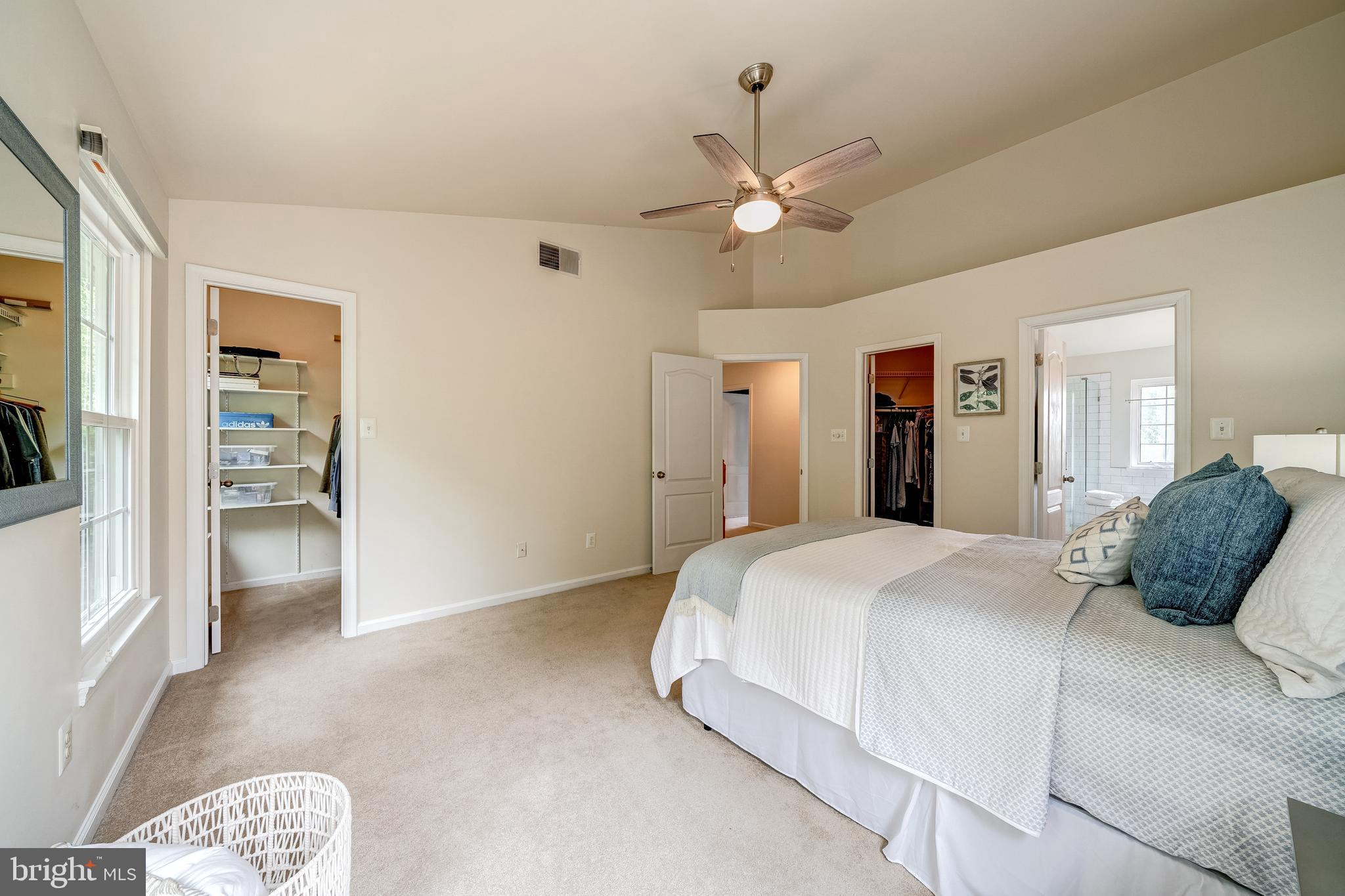 SOUTH RIDING - Residential