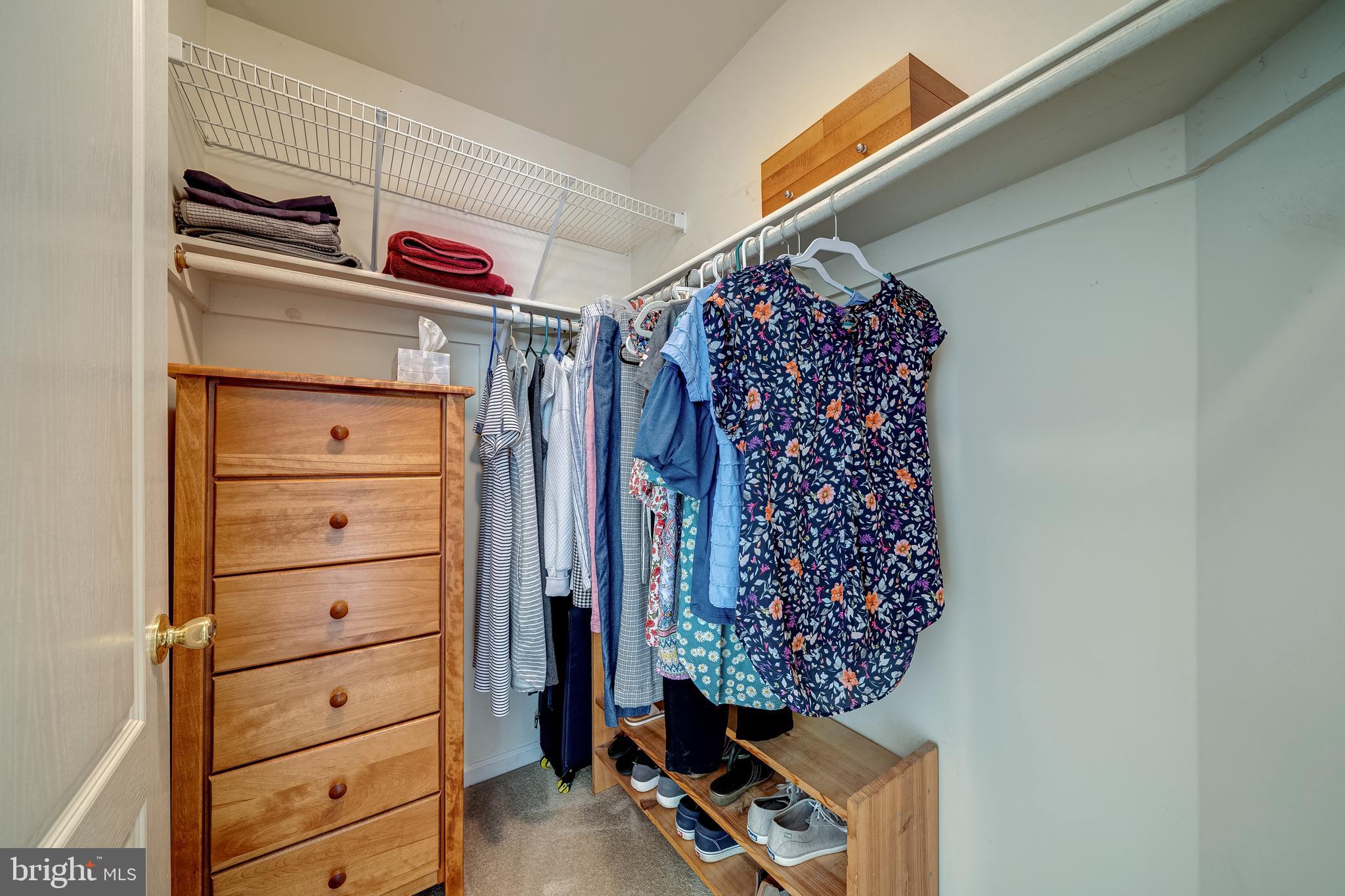 SOUTH RIDING - Residential