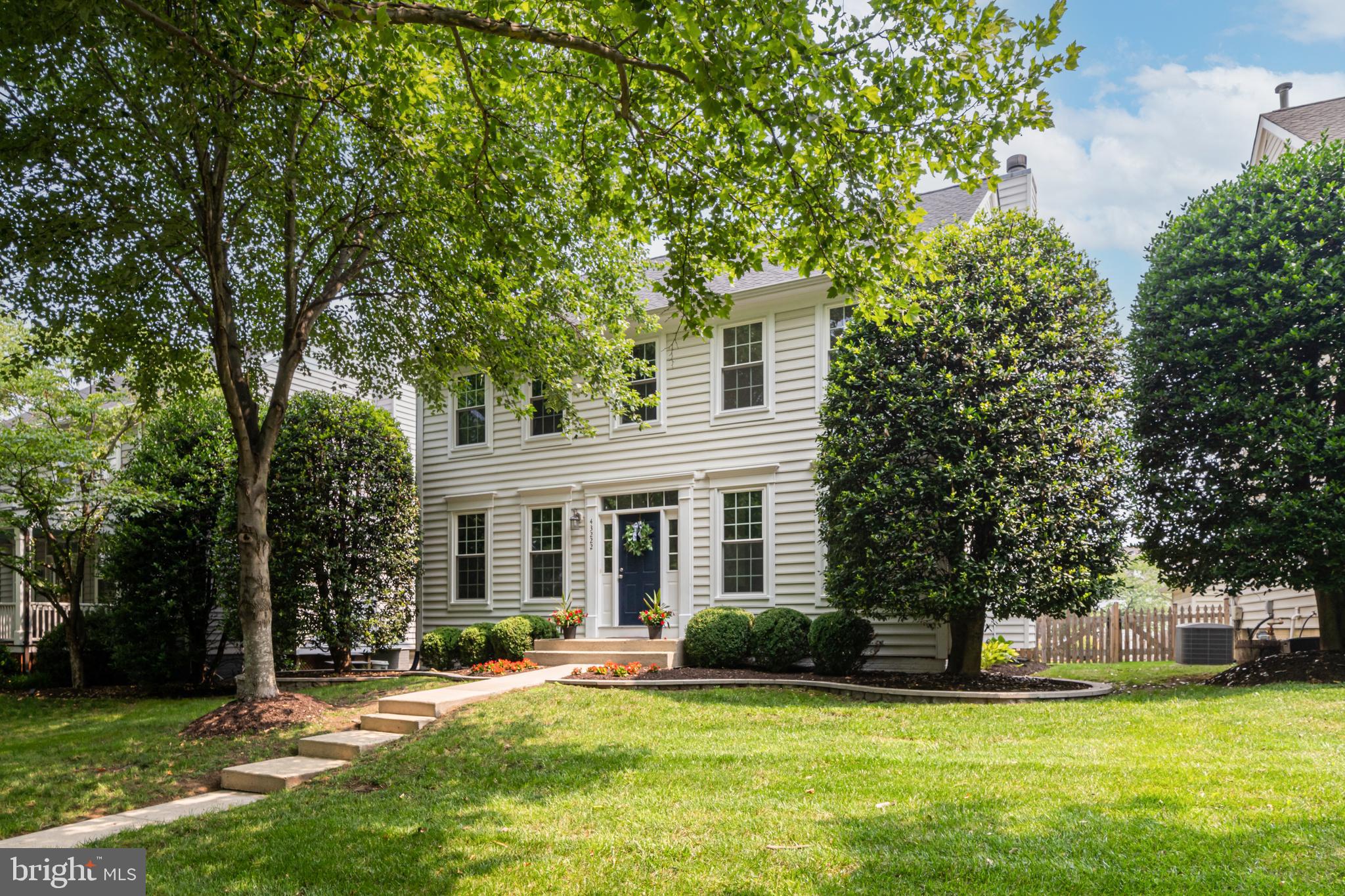 SOUTH RIDING - Residential