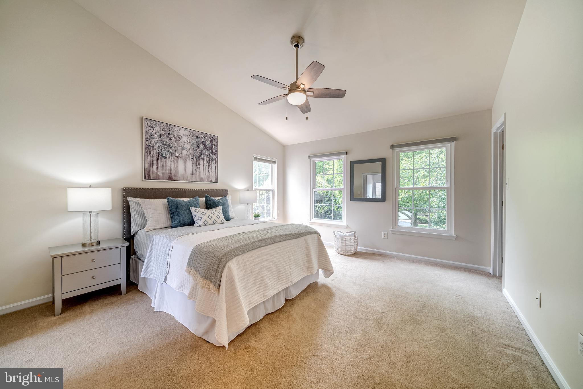 SOUTH RIDING - Residential