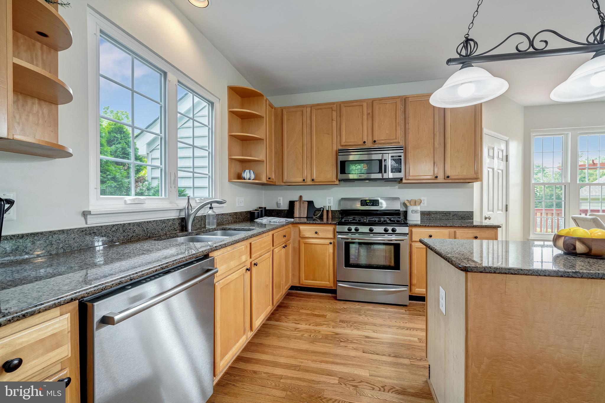 SOUTH RIDING - Residential