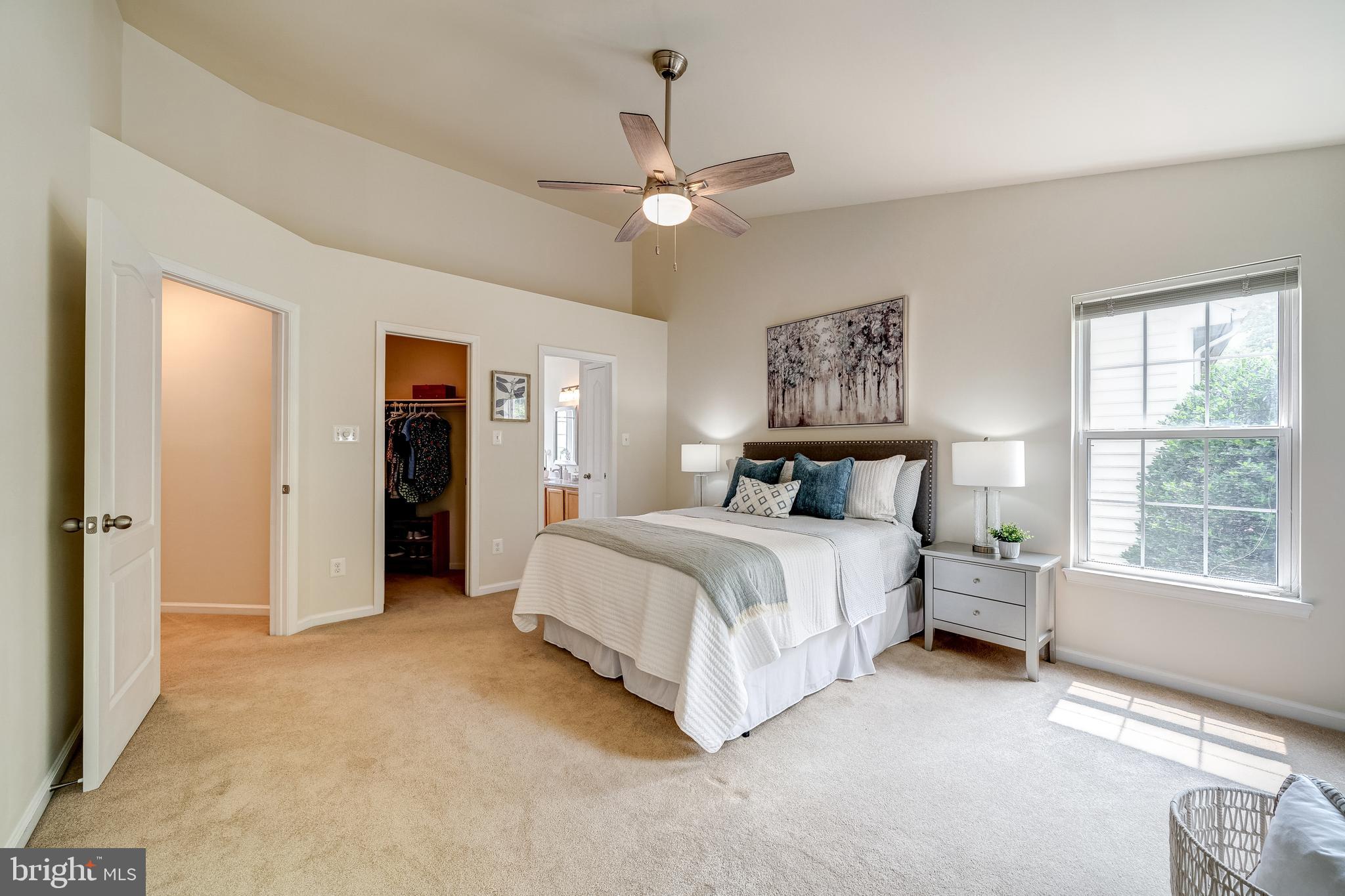 SOUTH RIDING - Residential