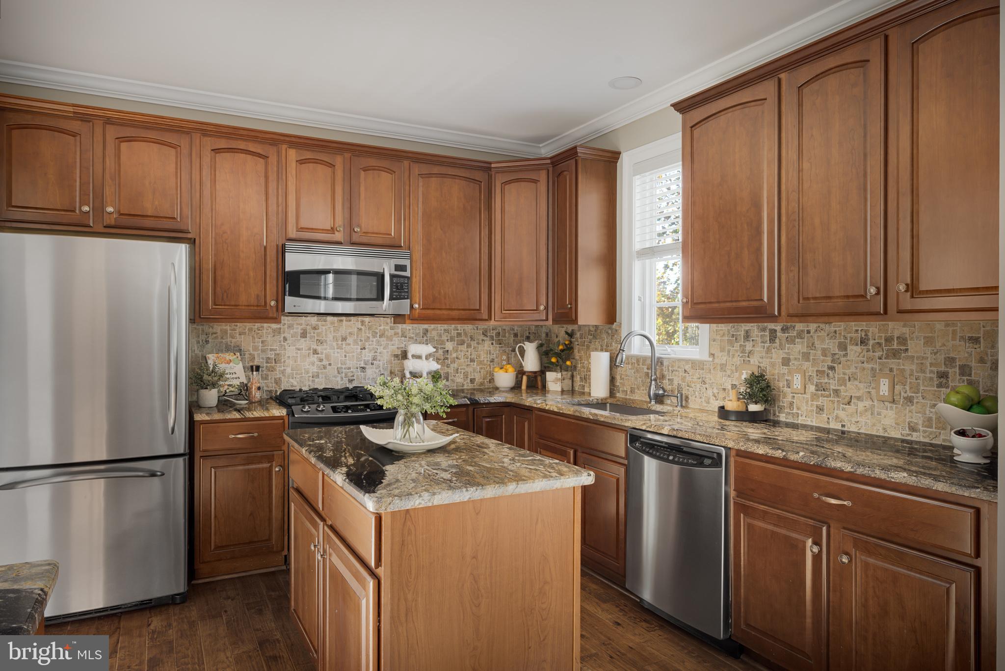 SKYLINE ORCHARDS - Residential