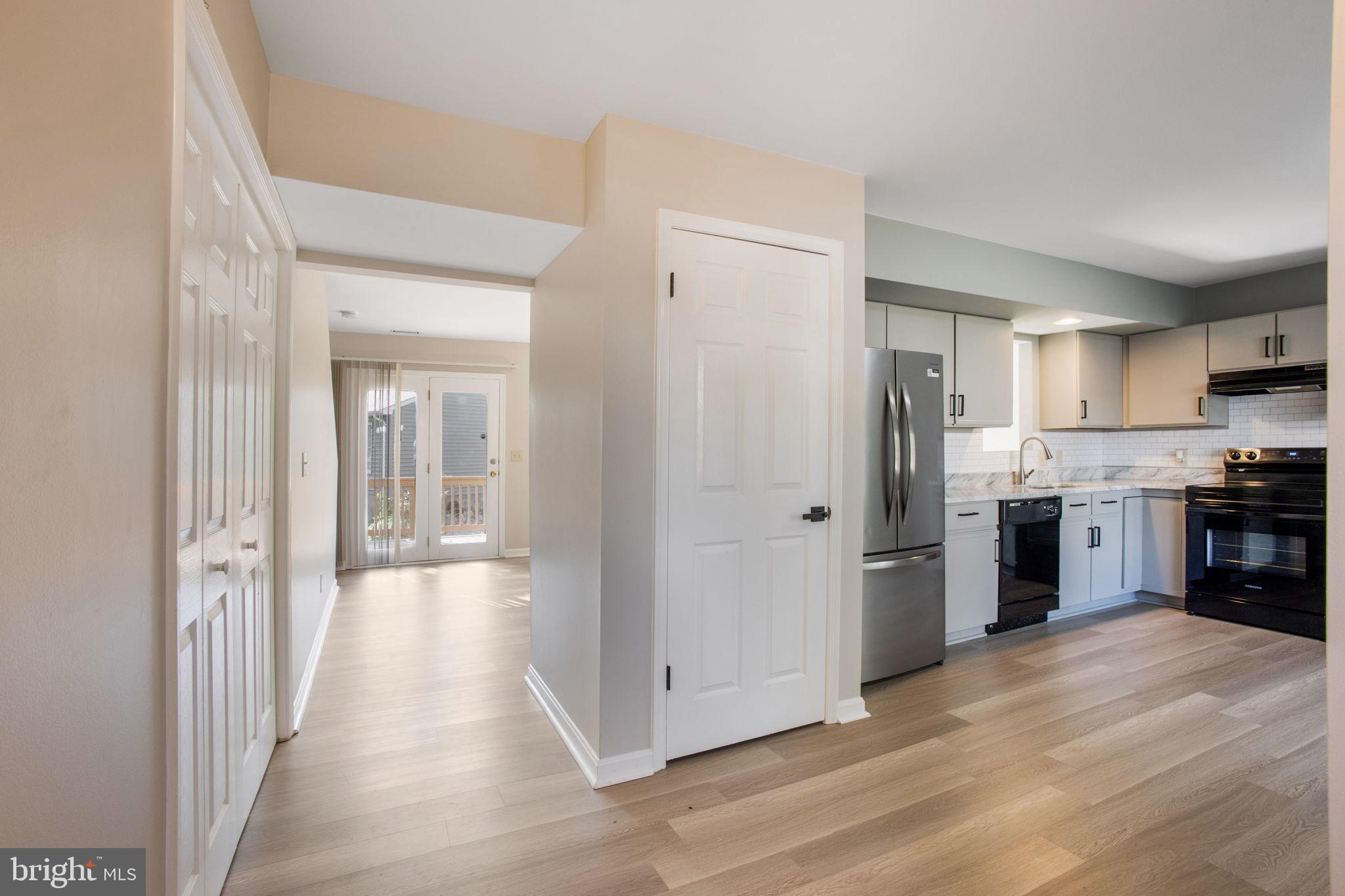 AVALON SHORES - Residential