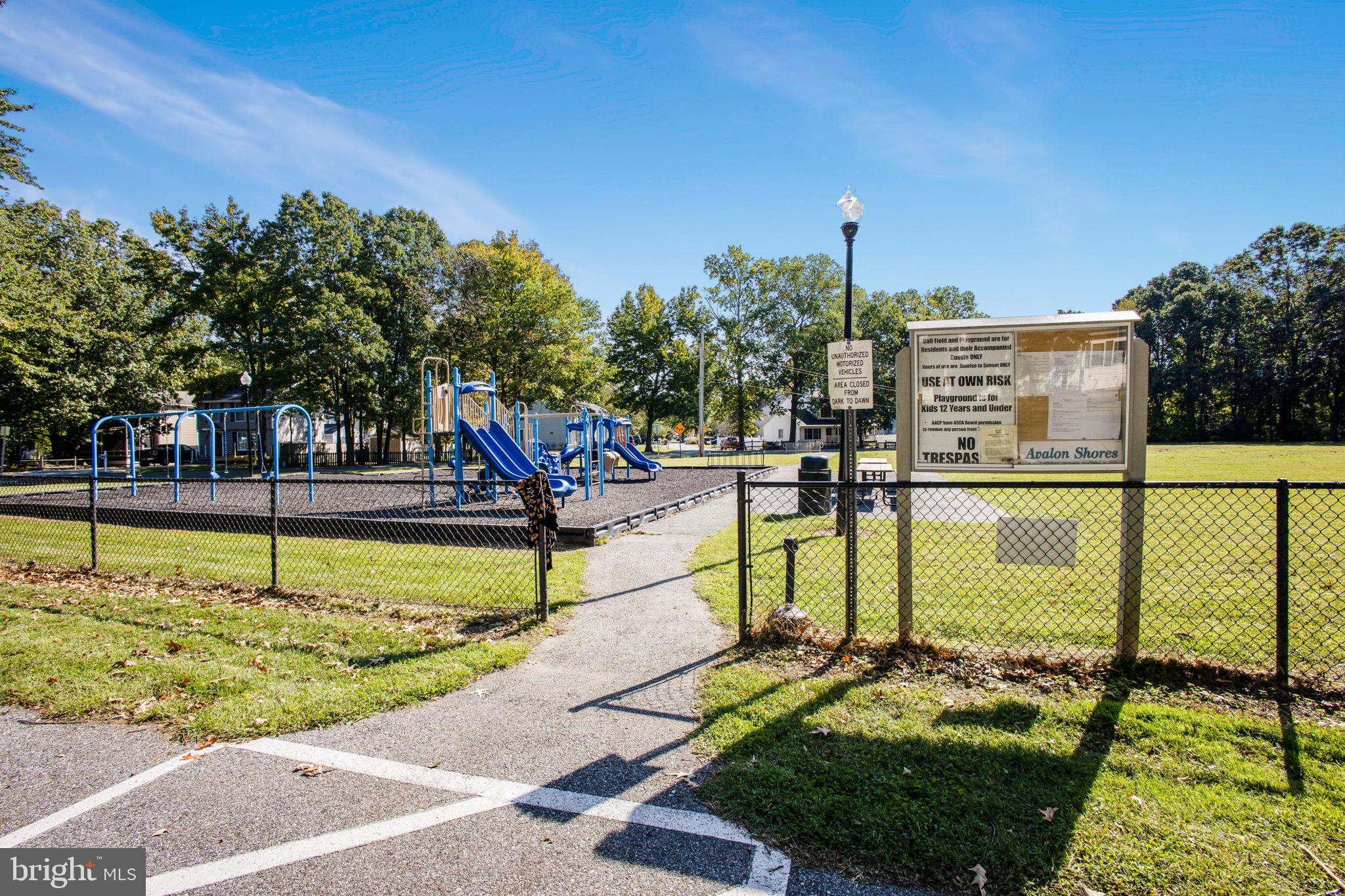 AVALON SHORES - Residential