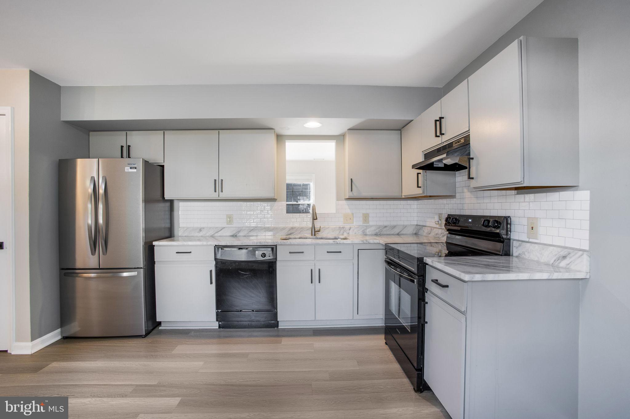 AVALON SHORES - Residential