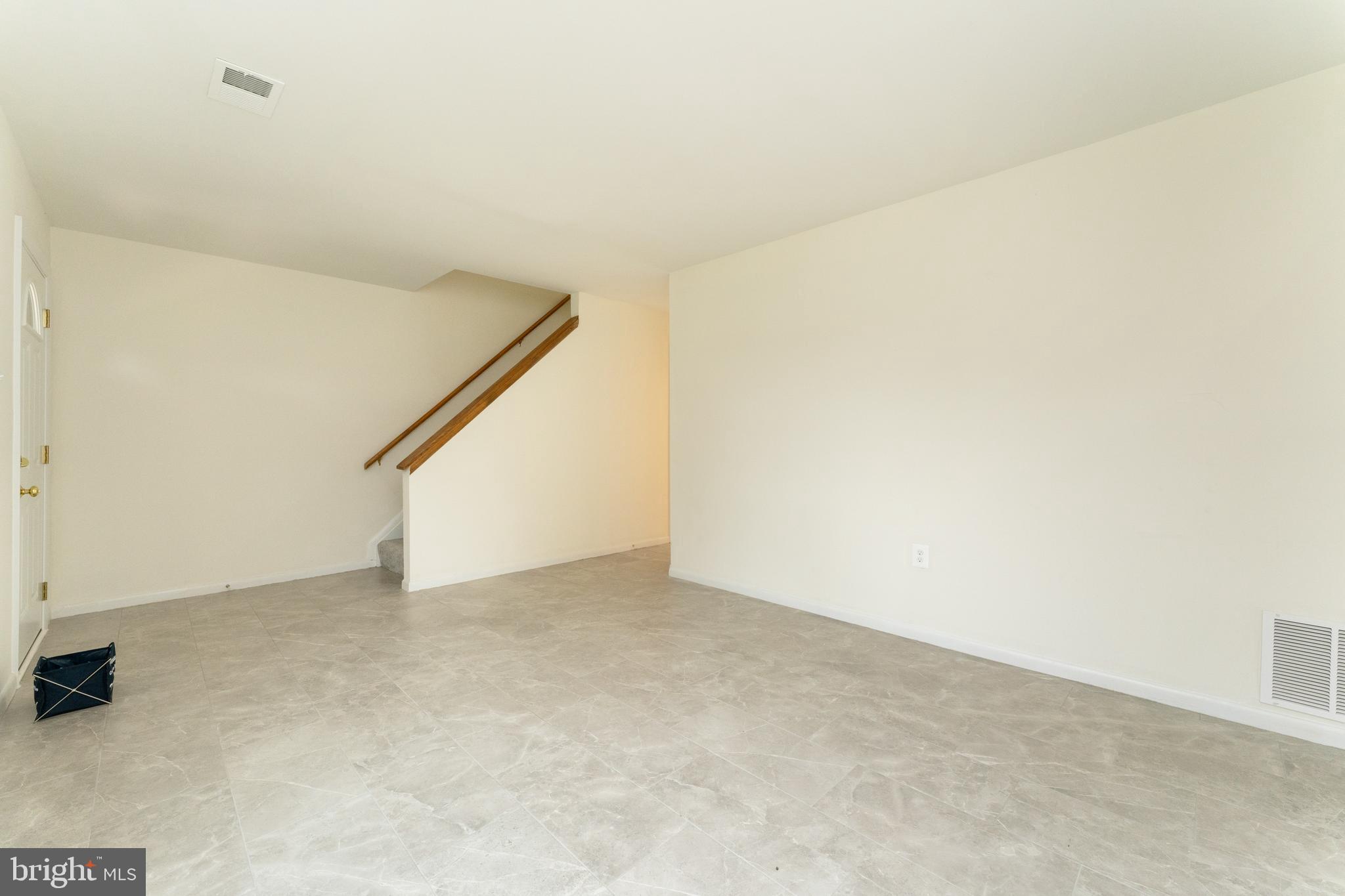 PINEWOOD LAWNS - Residential