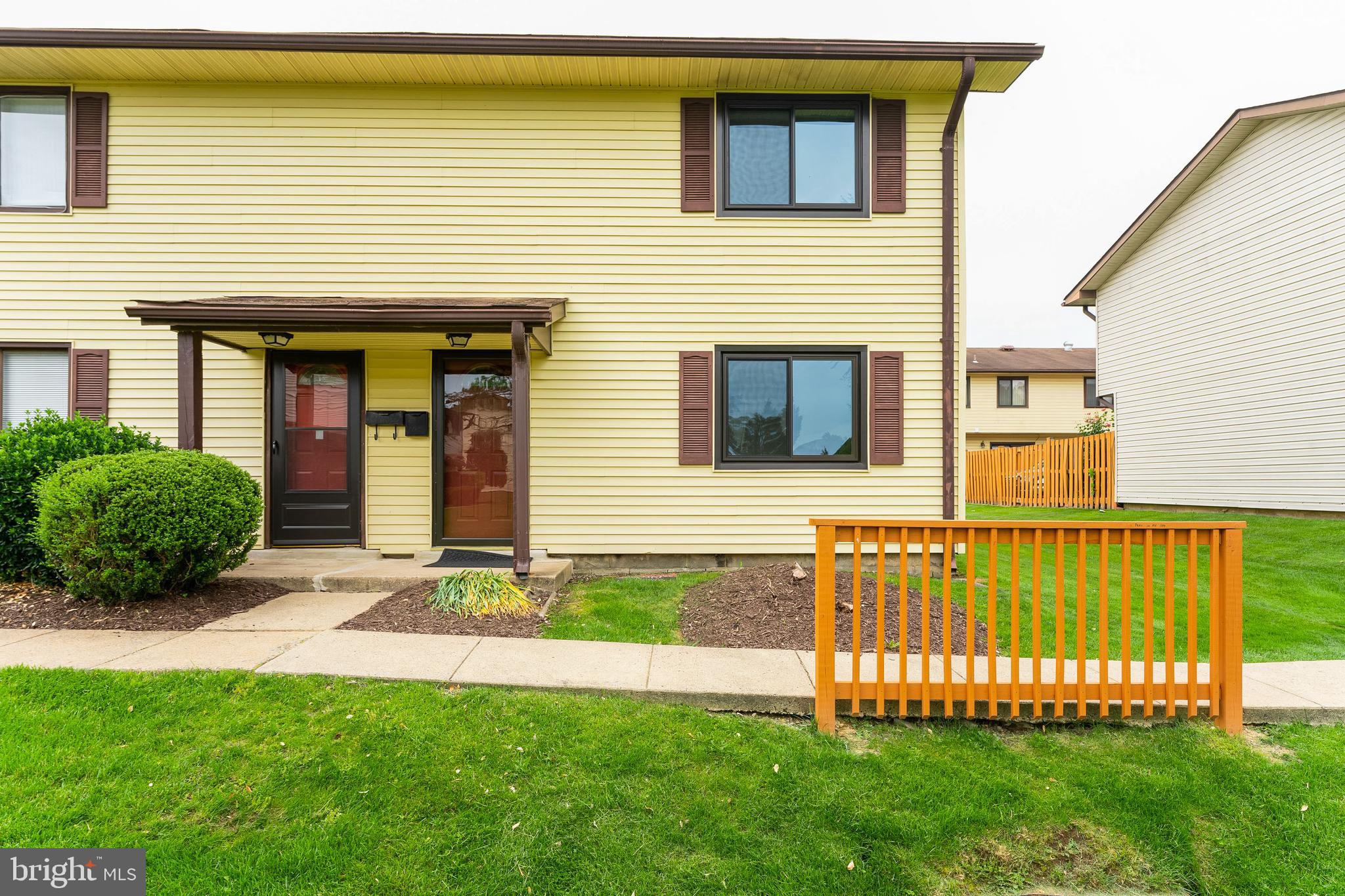 PINEWOOD LAWNS - Residential