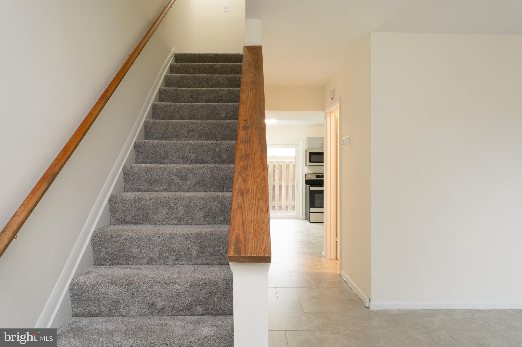 PINEWOOD LAWNS - Residential