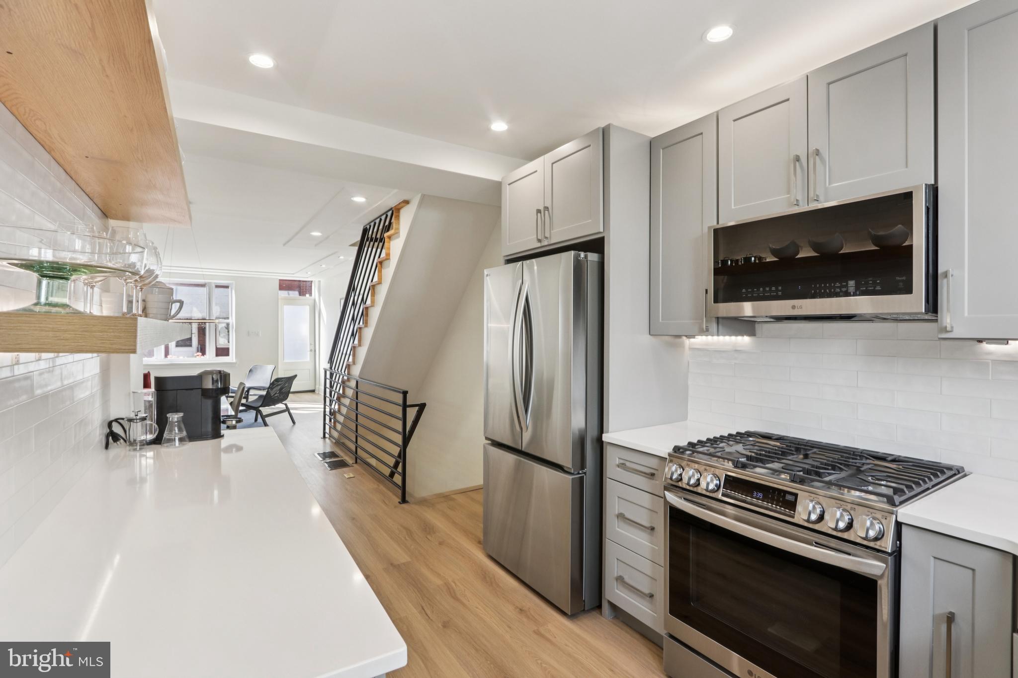 PASSYUNK SQUARE - Residential