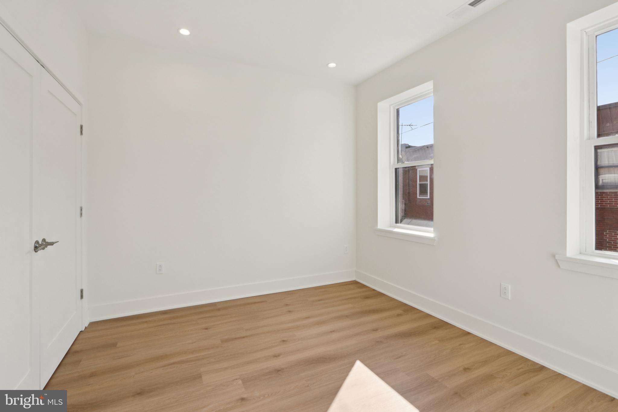 PASSYUNK SQUARE - Residential