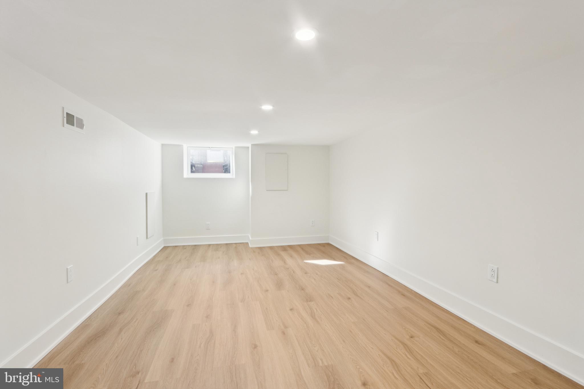 PASSYUNK SQUARE - Residential