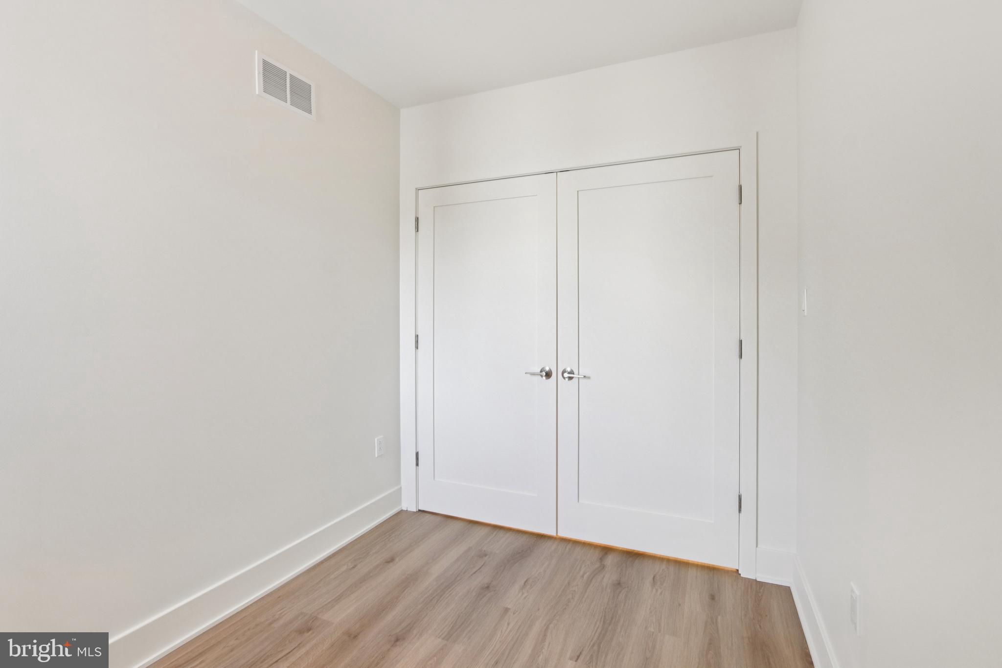 PASSYUNK SQUARE - Residential