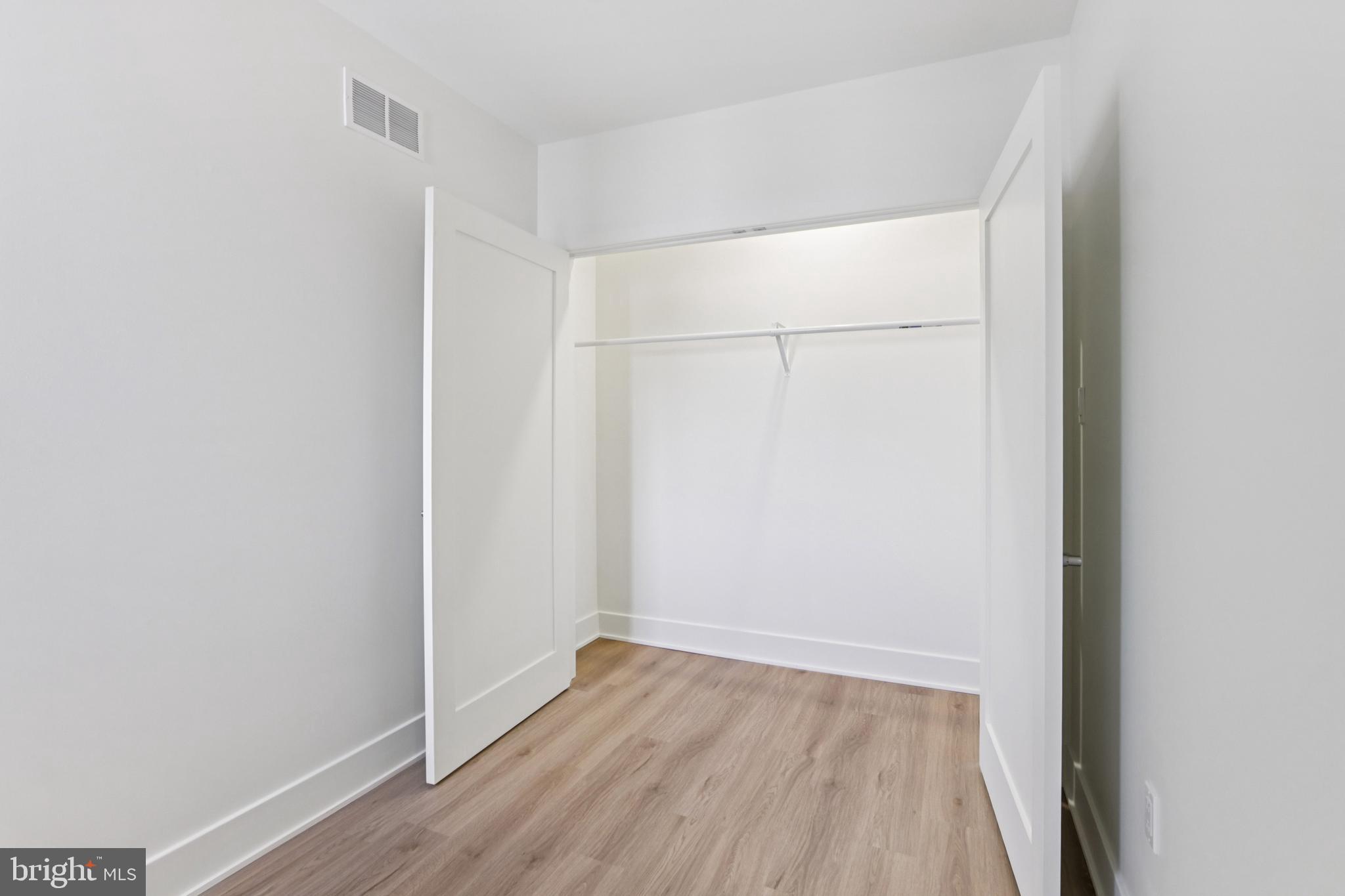 PASSYUNK SQUARE - Residential