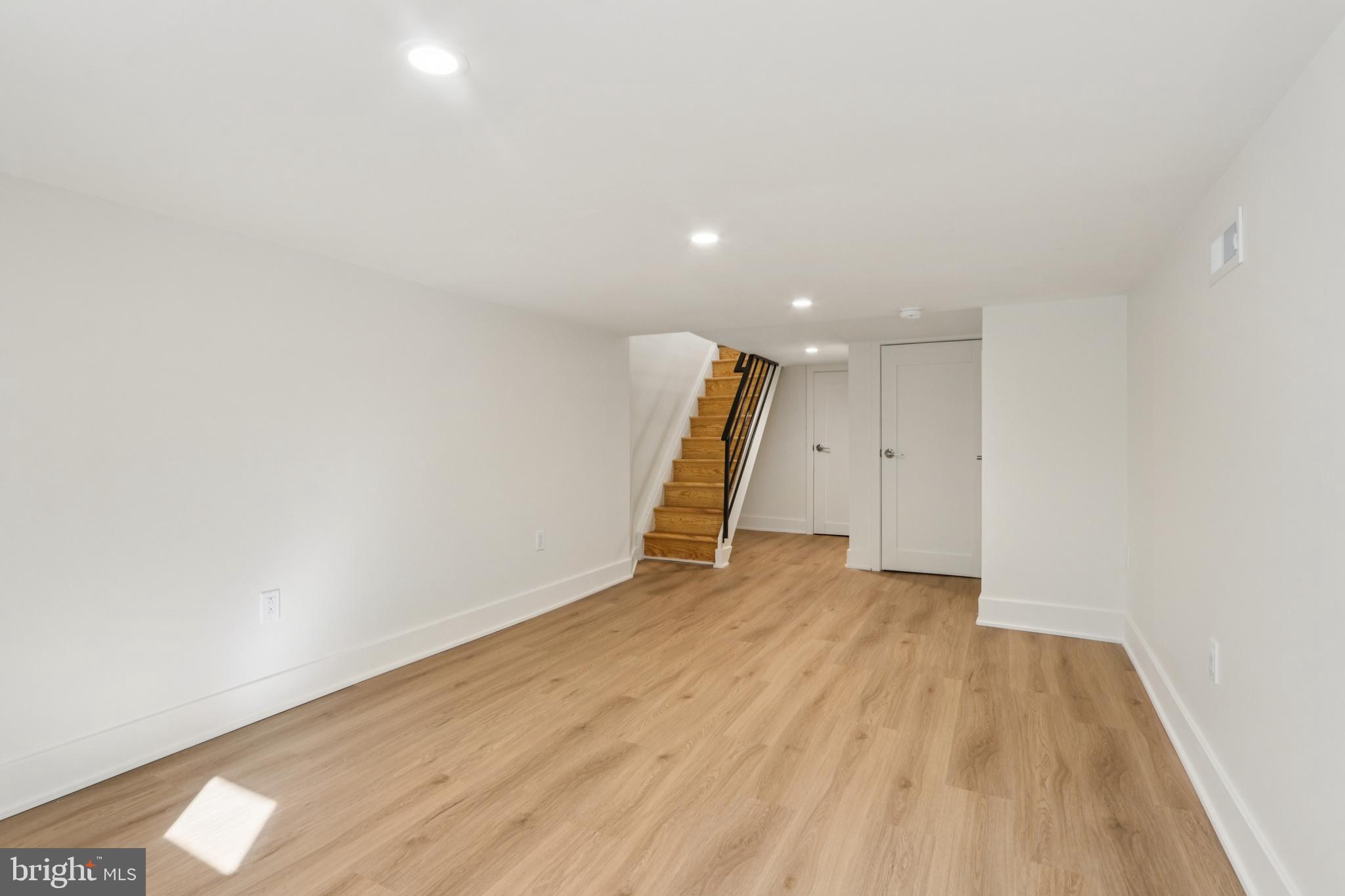 PASSYUNK SQUARE - Residential