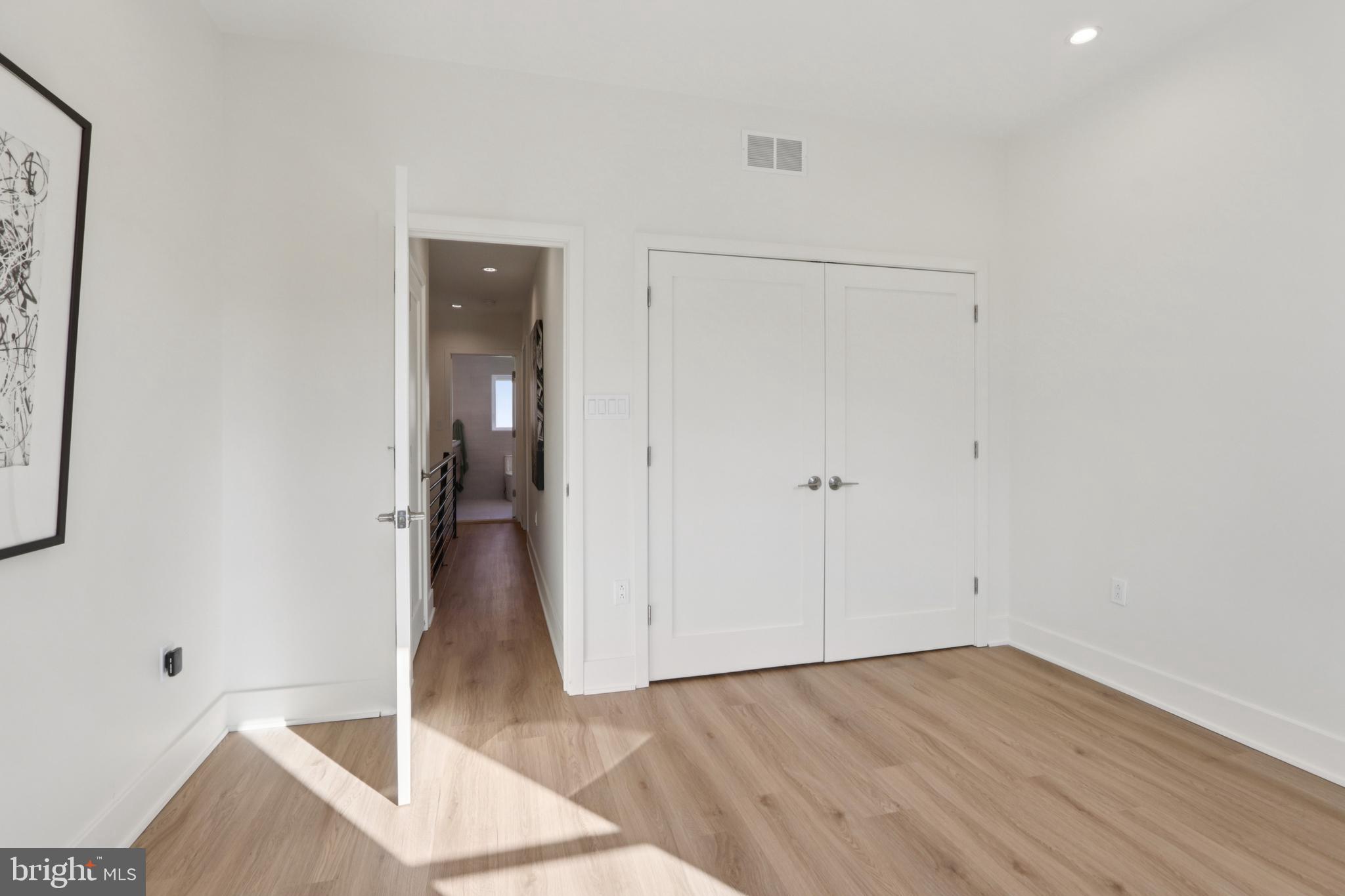 PASSYUNK SQUARE - Residential