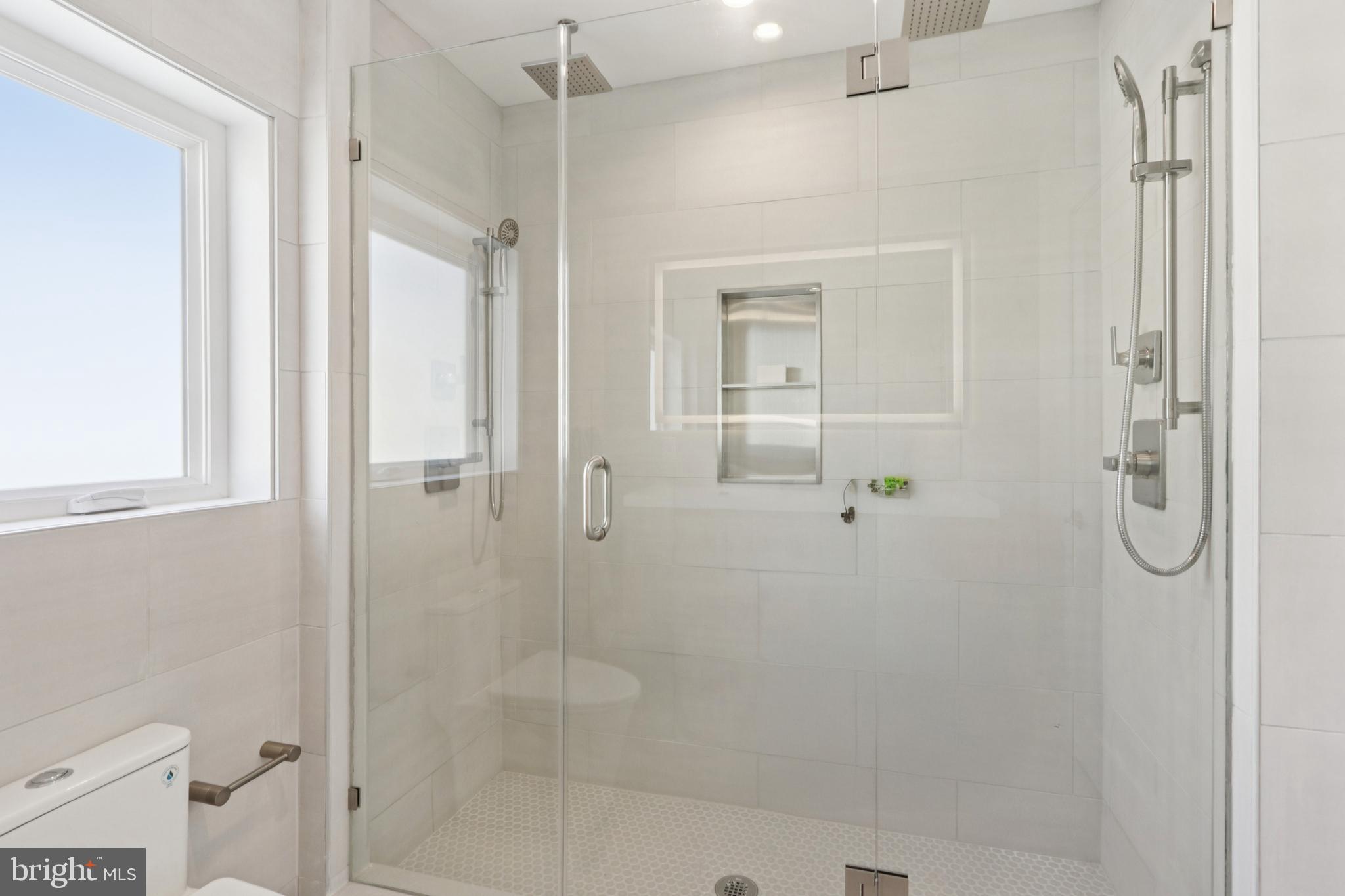 PASSYUNK SQUARE - Residential