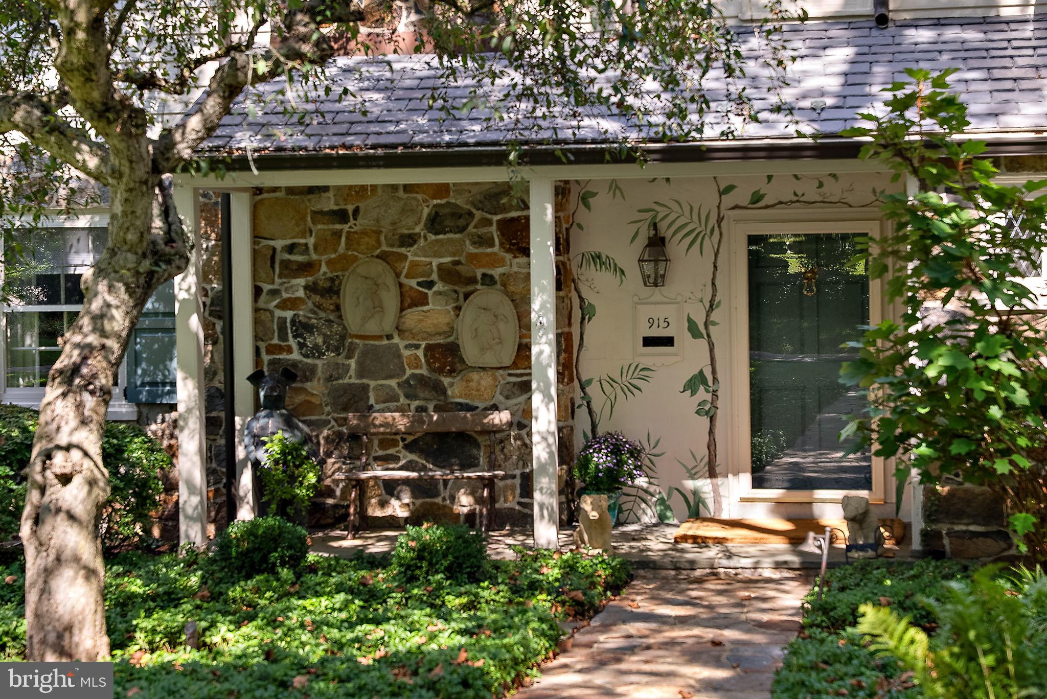 915 WESTOVER ROAD
