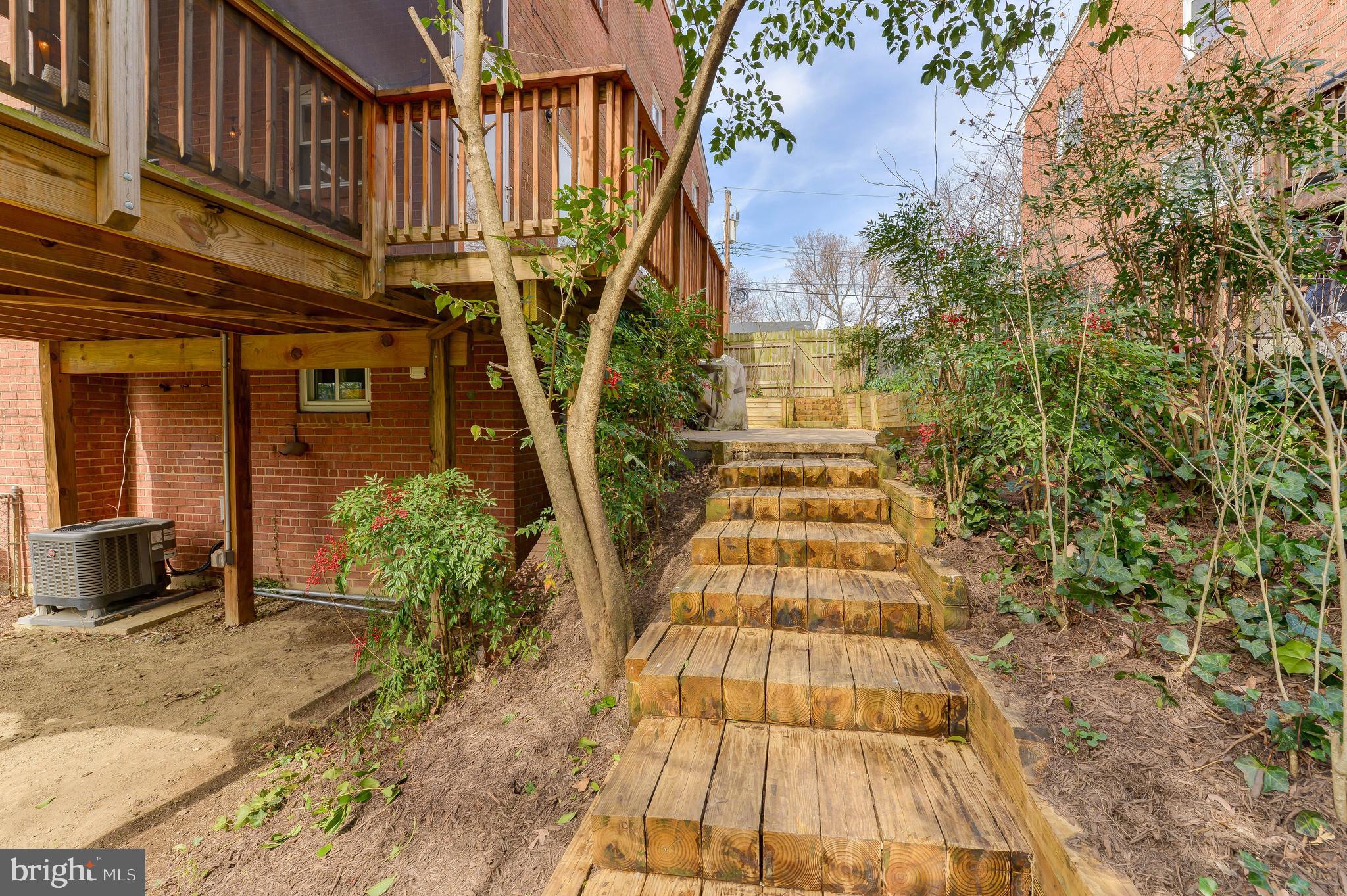 DUKE GARDENS - Residential