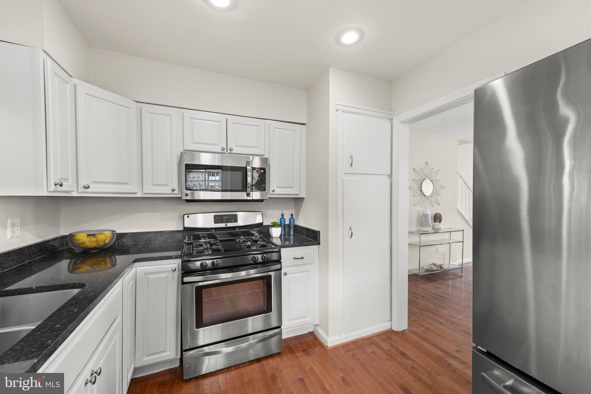 DUKE GARDENS - Residential