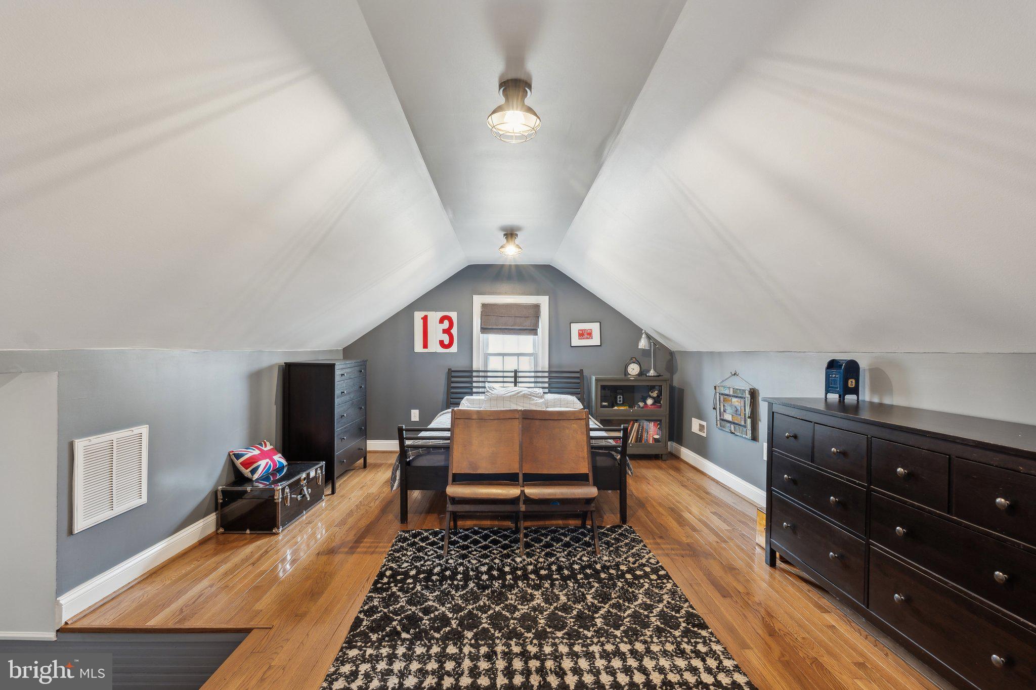 SYLVANIA HEIGHTS - Residential