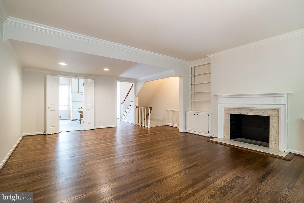 3500 HAMLET PLACE 702