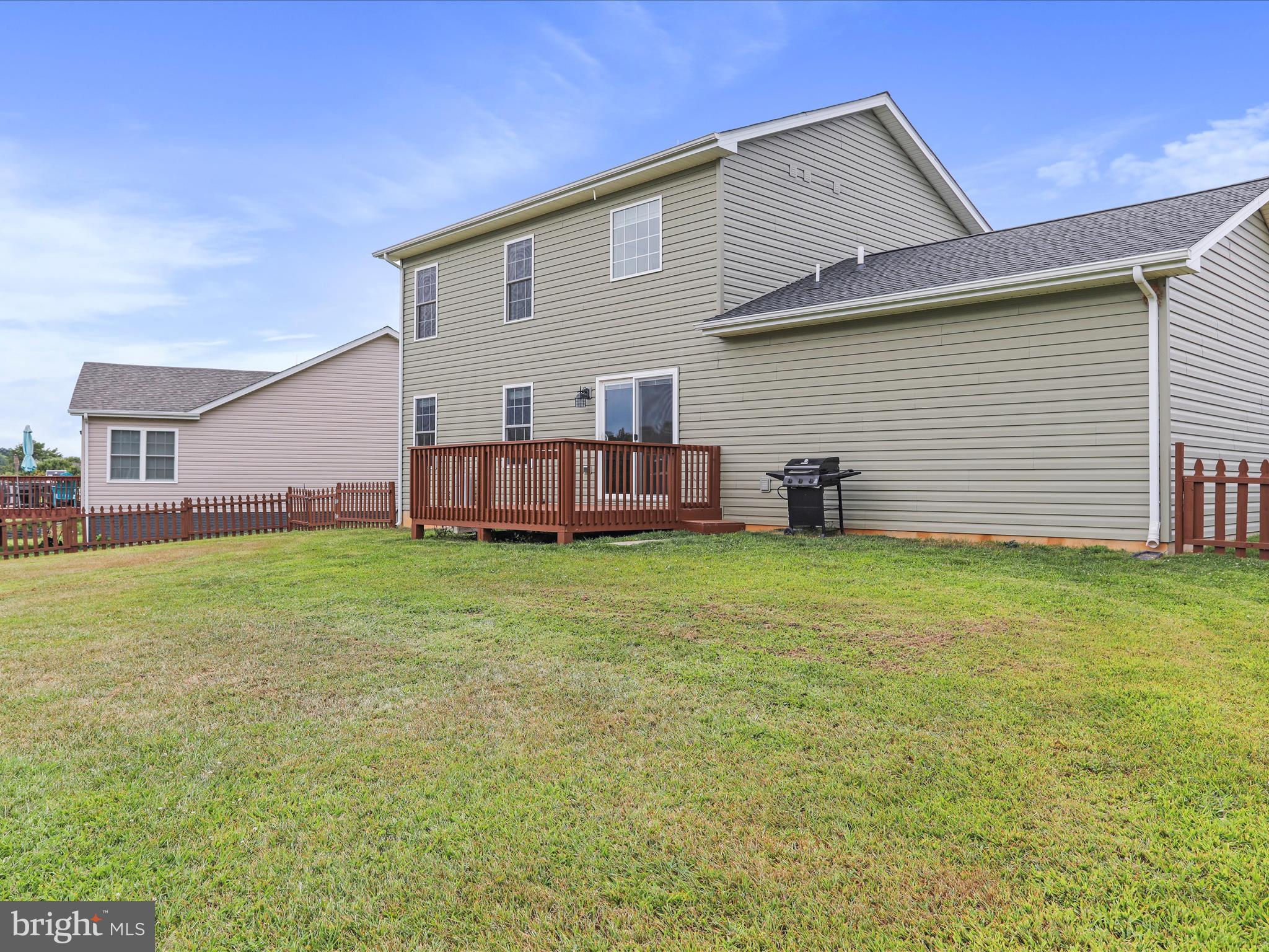 PEBBLE RIDGE - Residential