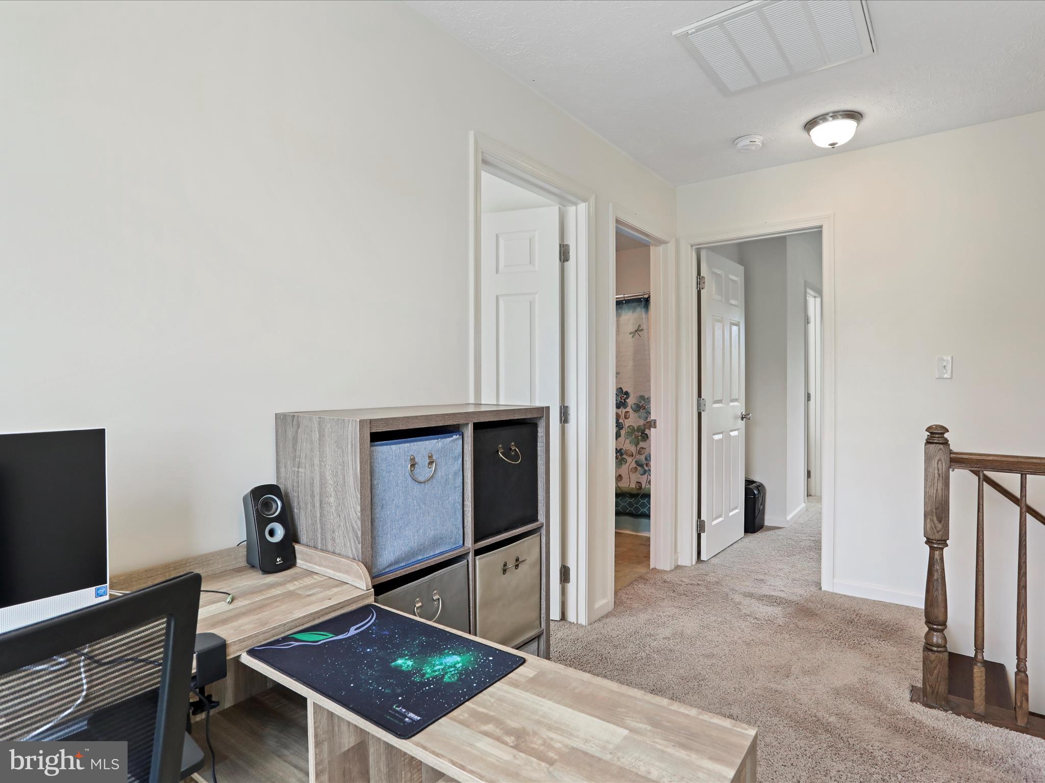 PEBBLE RIDGE - Residential