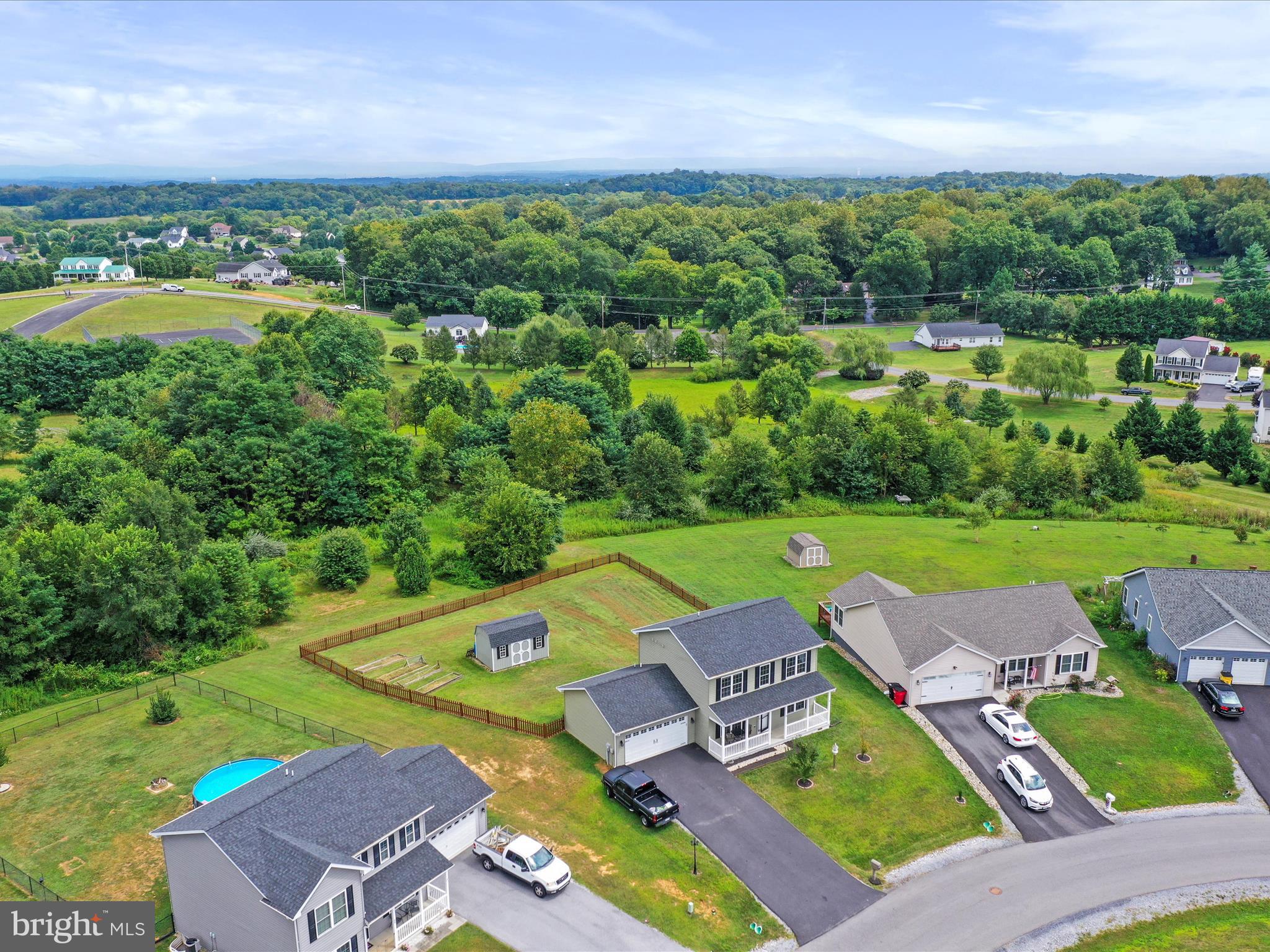 PEBBLE RIDGE - Residential