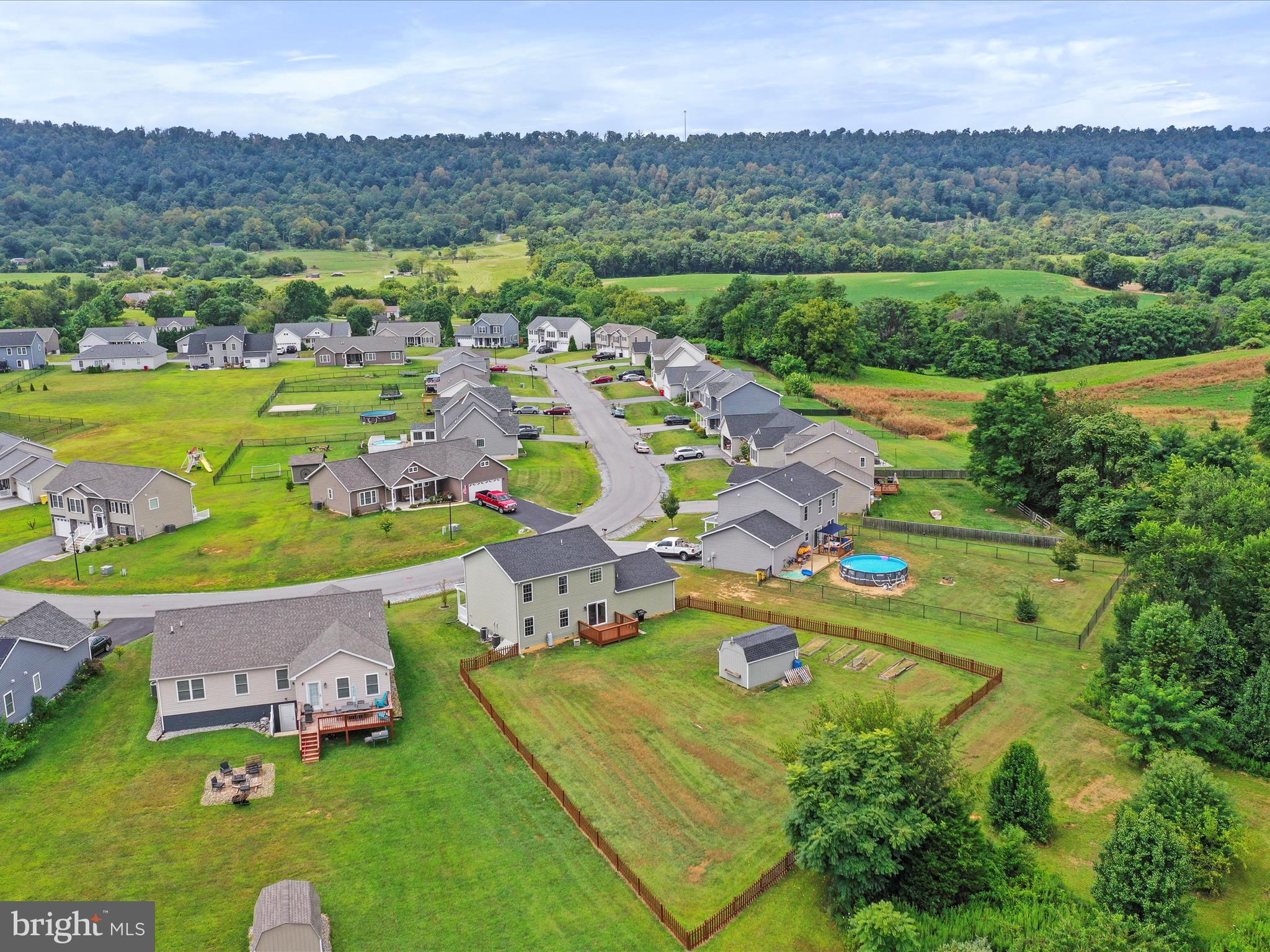 PEBBLE RIDGE - Residential