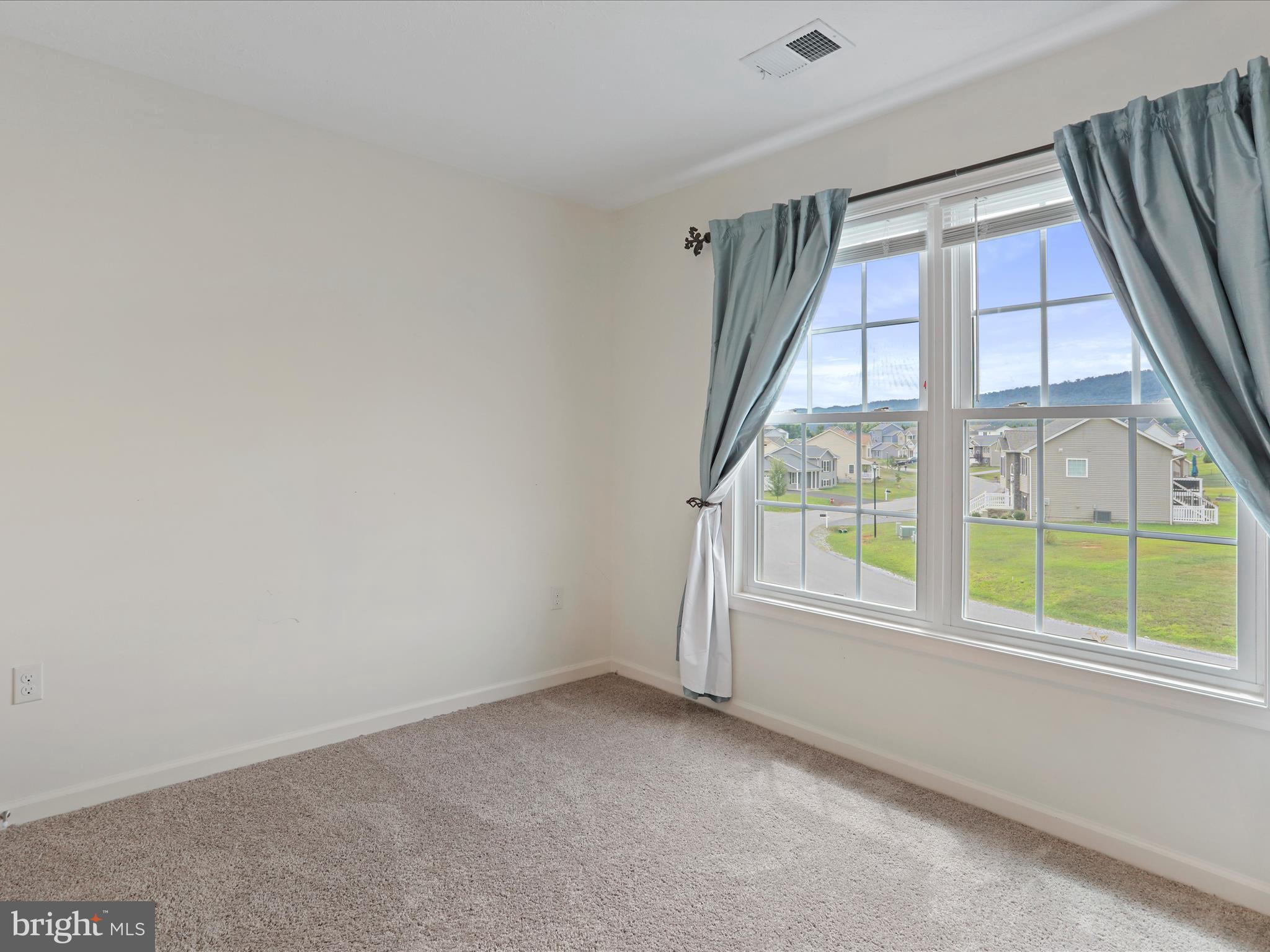 PEBBLE RIDGE - Residential