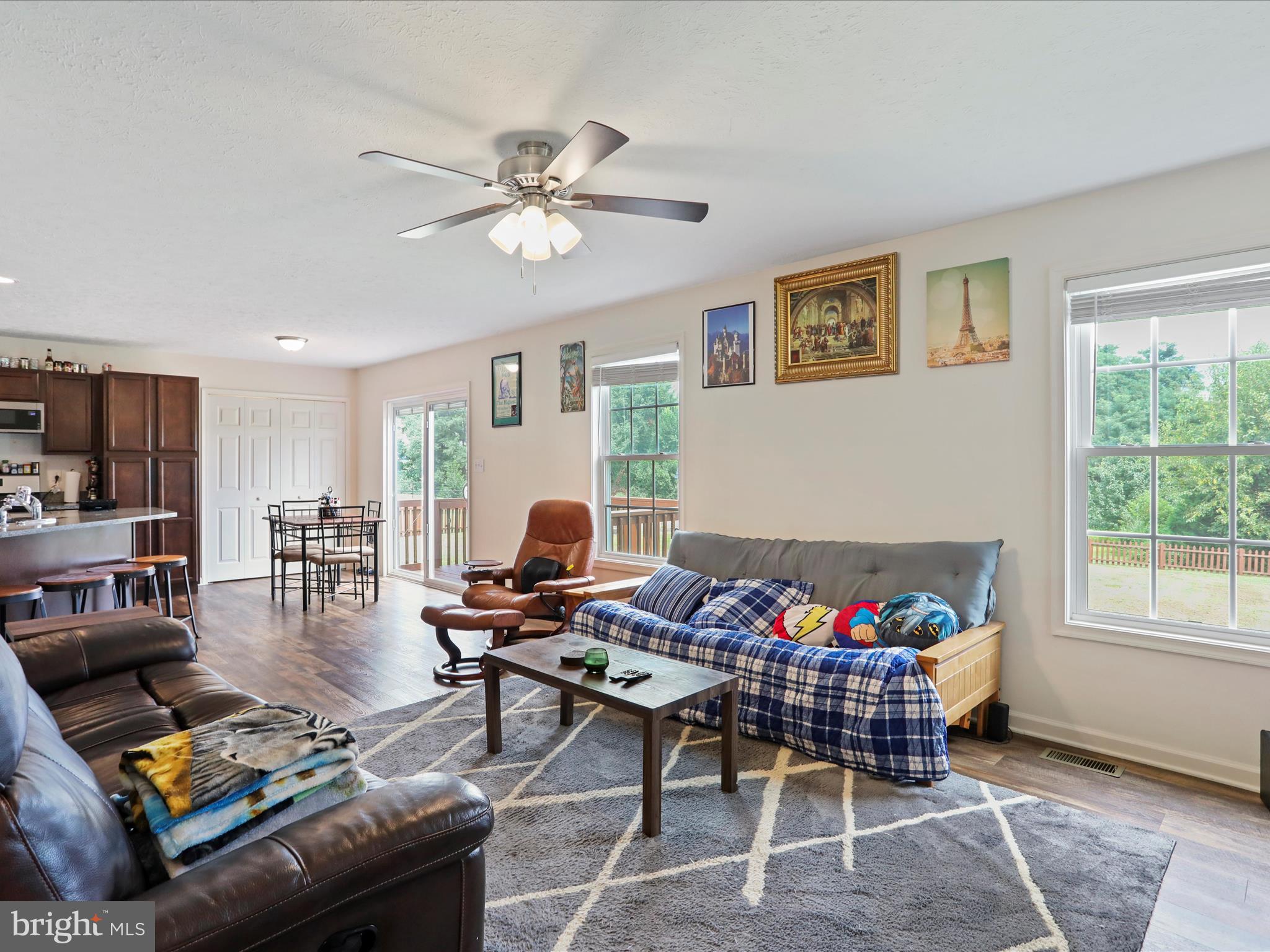 PEBBLE RIDGE - Residential