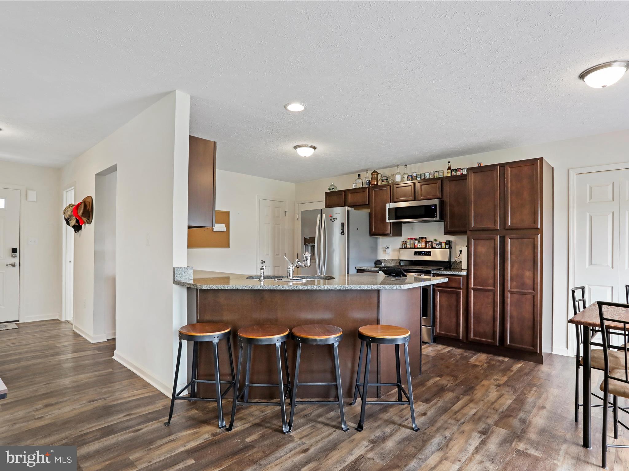 PEBBLE RIDGE - Residential