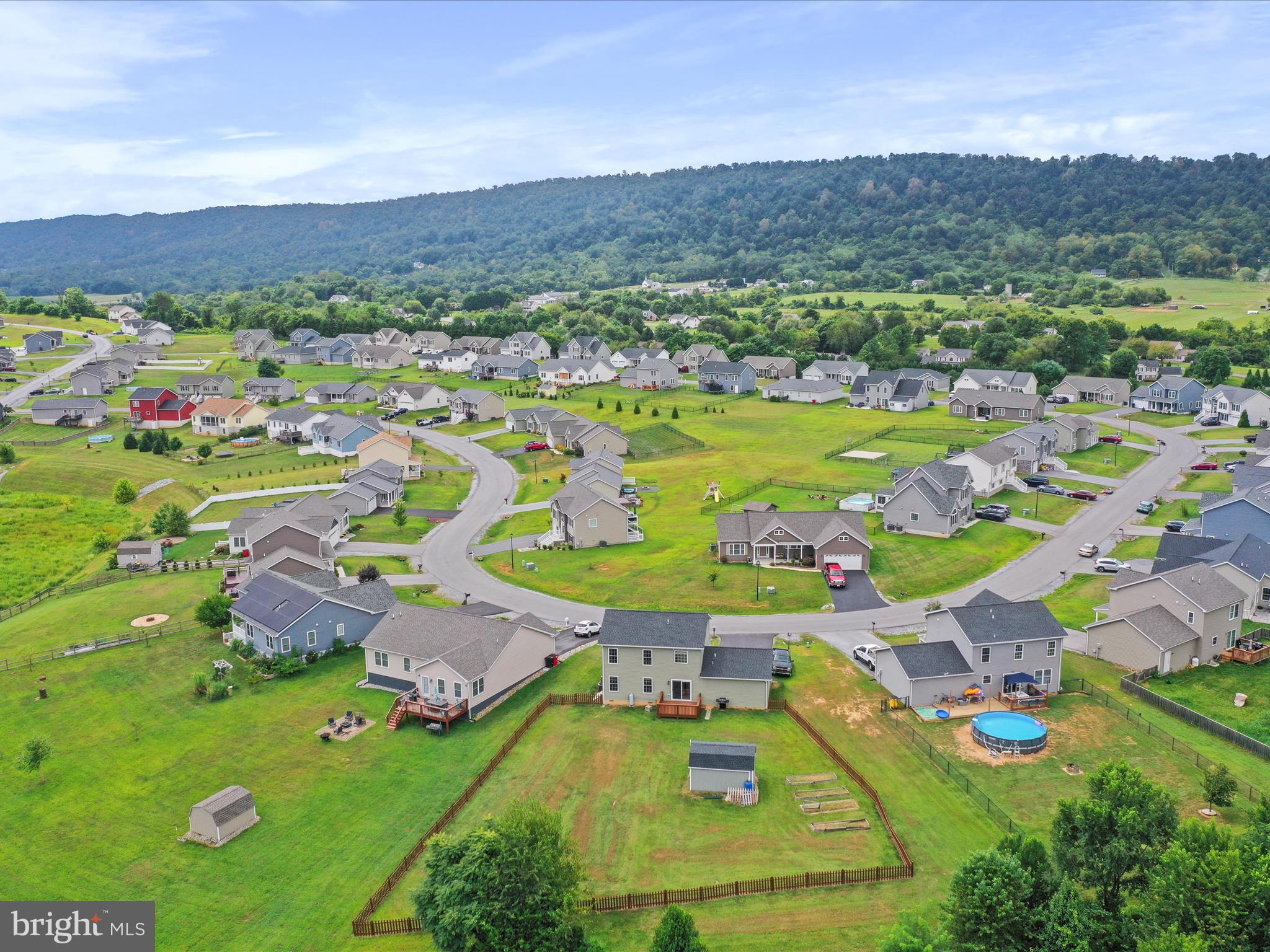 PEBBLE RIDGE - Residential