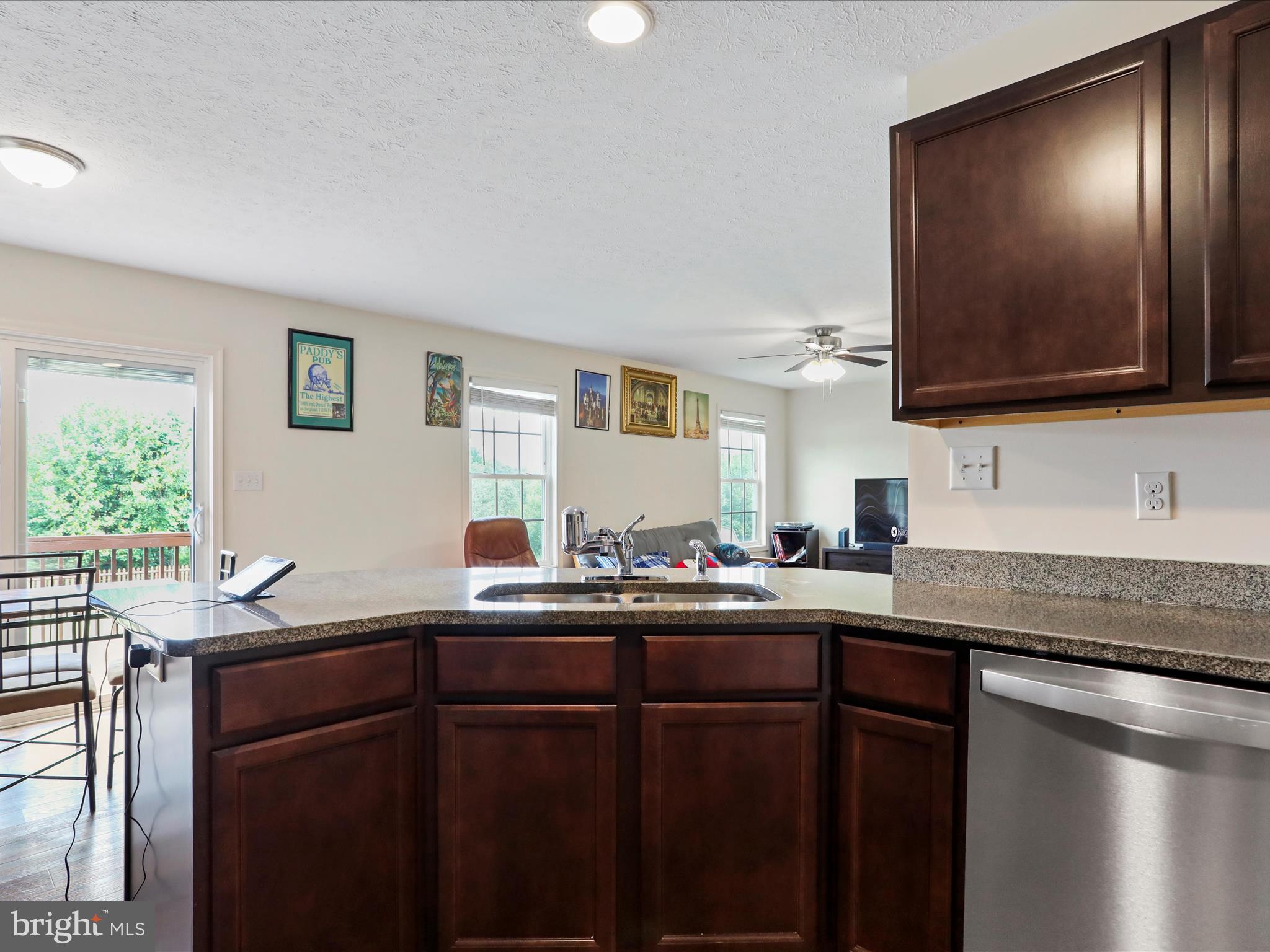 PEBBLE RIDGE - Residential