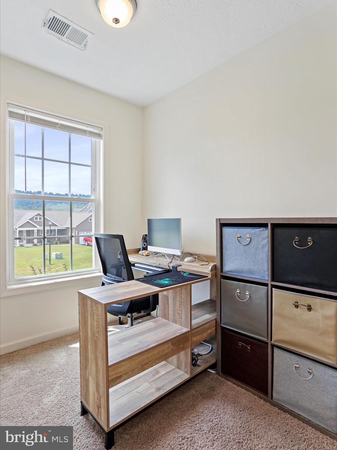 PEBBLE RIDGE - Residential