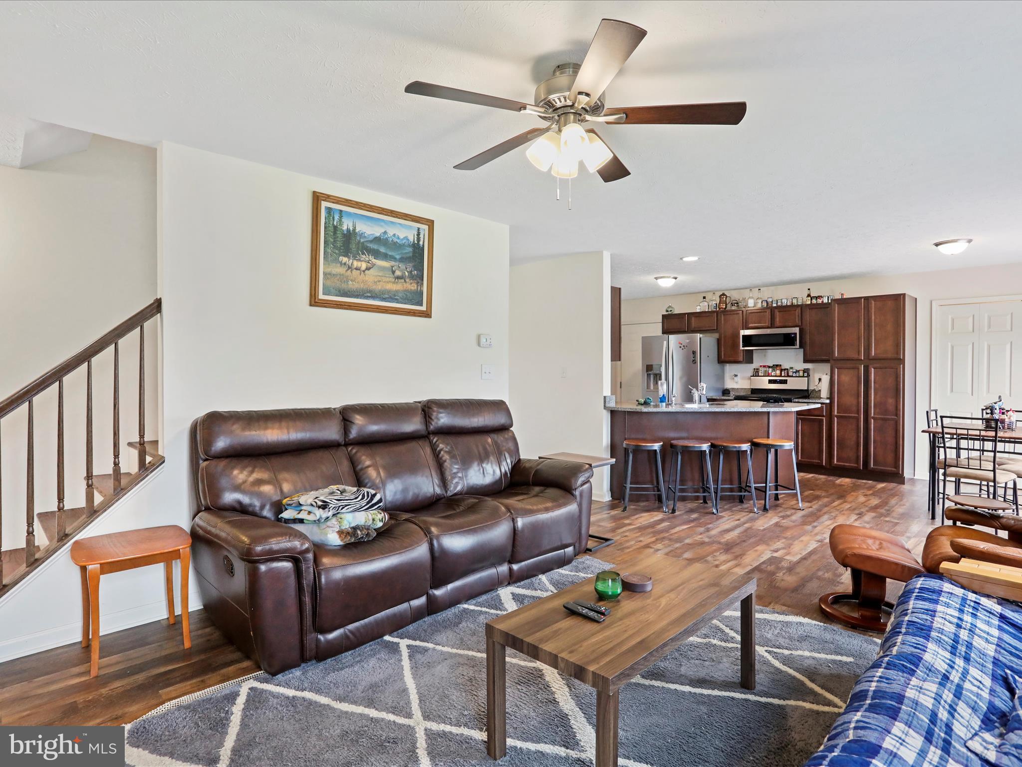 PEBBLE RIDGE - Residential