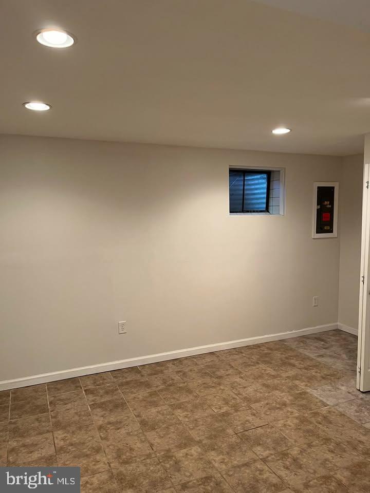 DALE CITY - Residential Lease