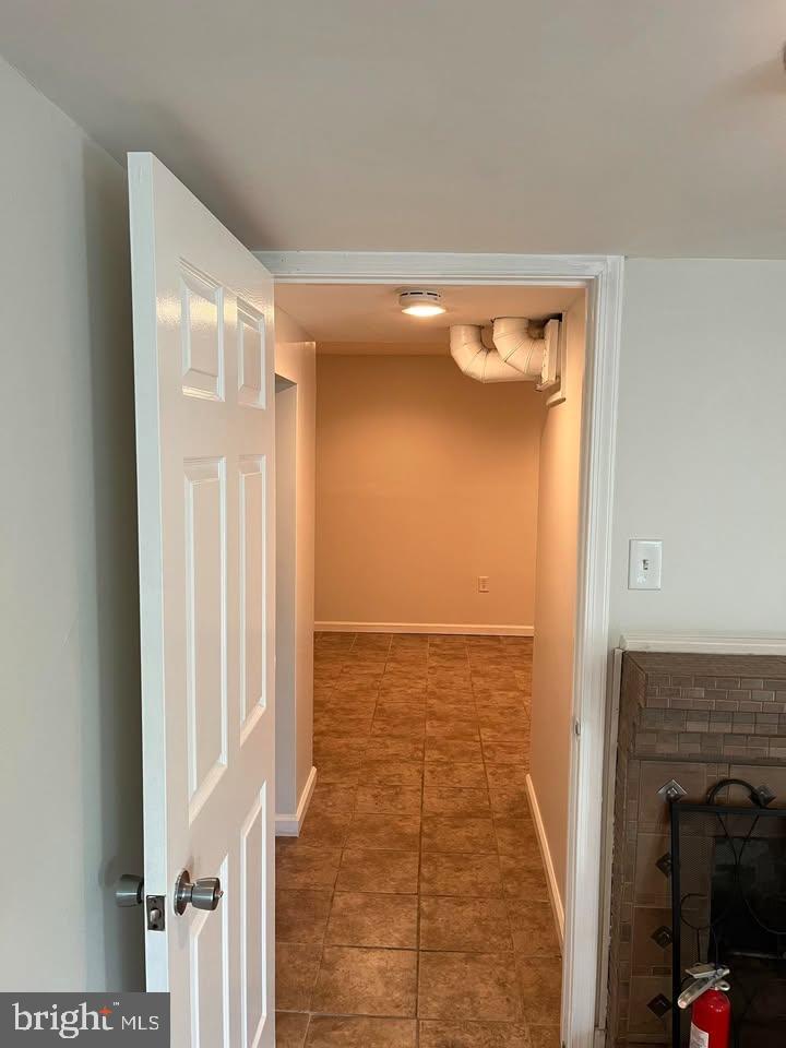 DALE CITY - Residential Lease