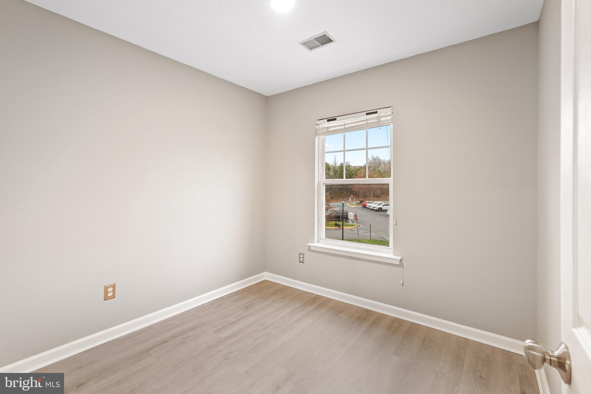 RIVER OAKS - Residential