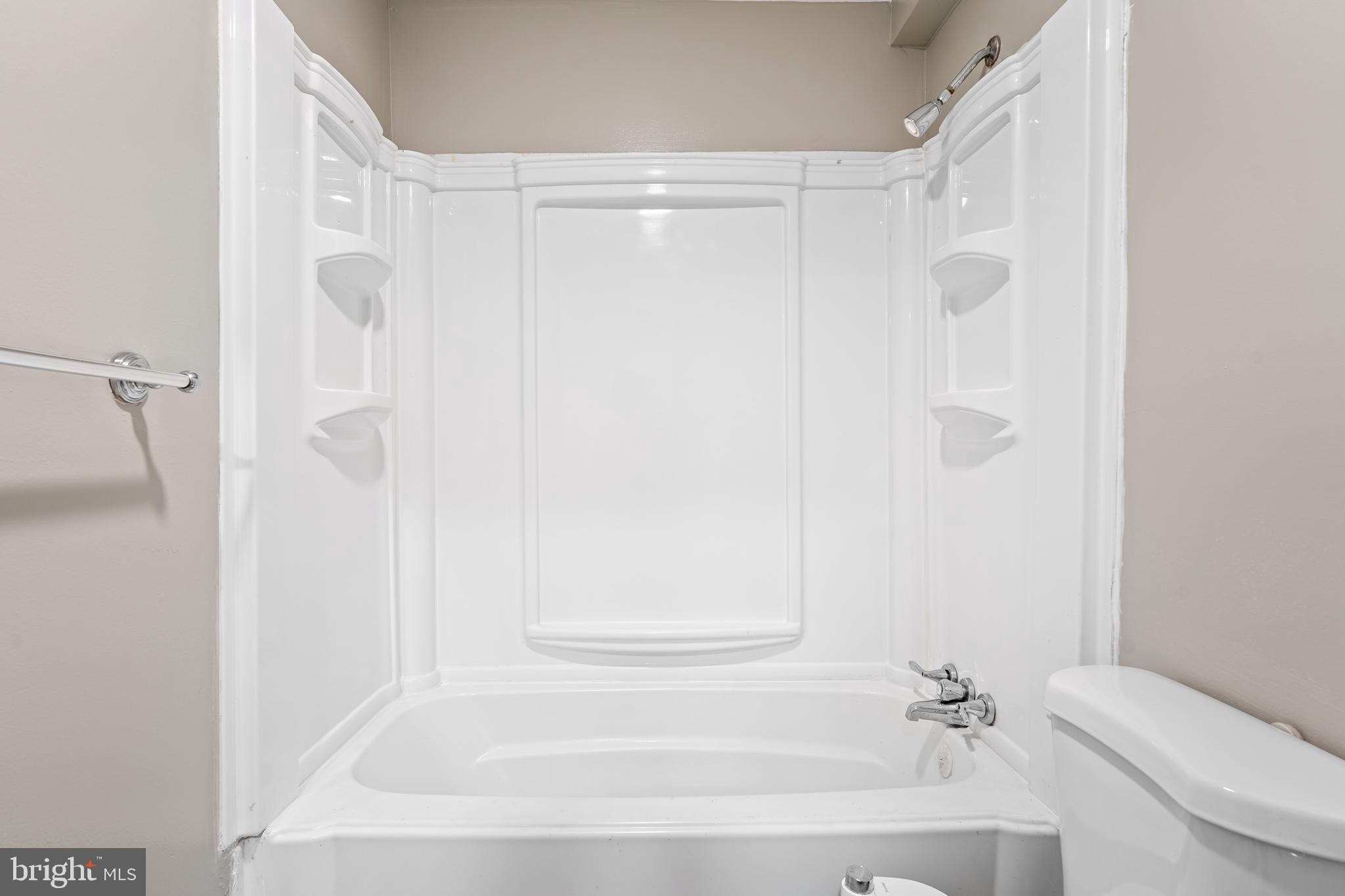 RIVER OAKS - Residential