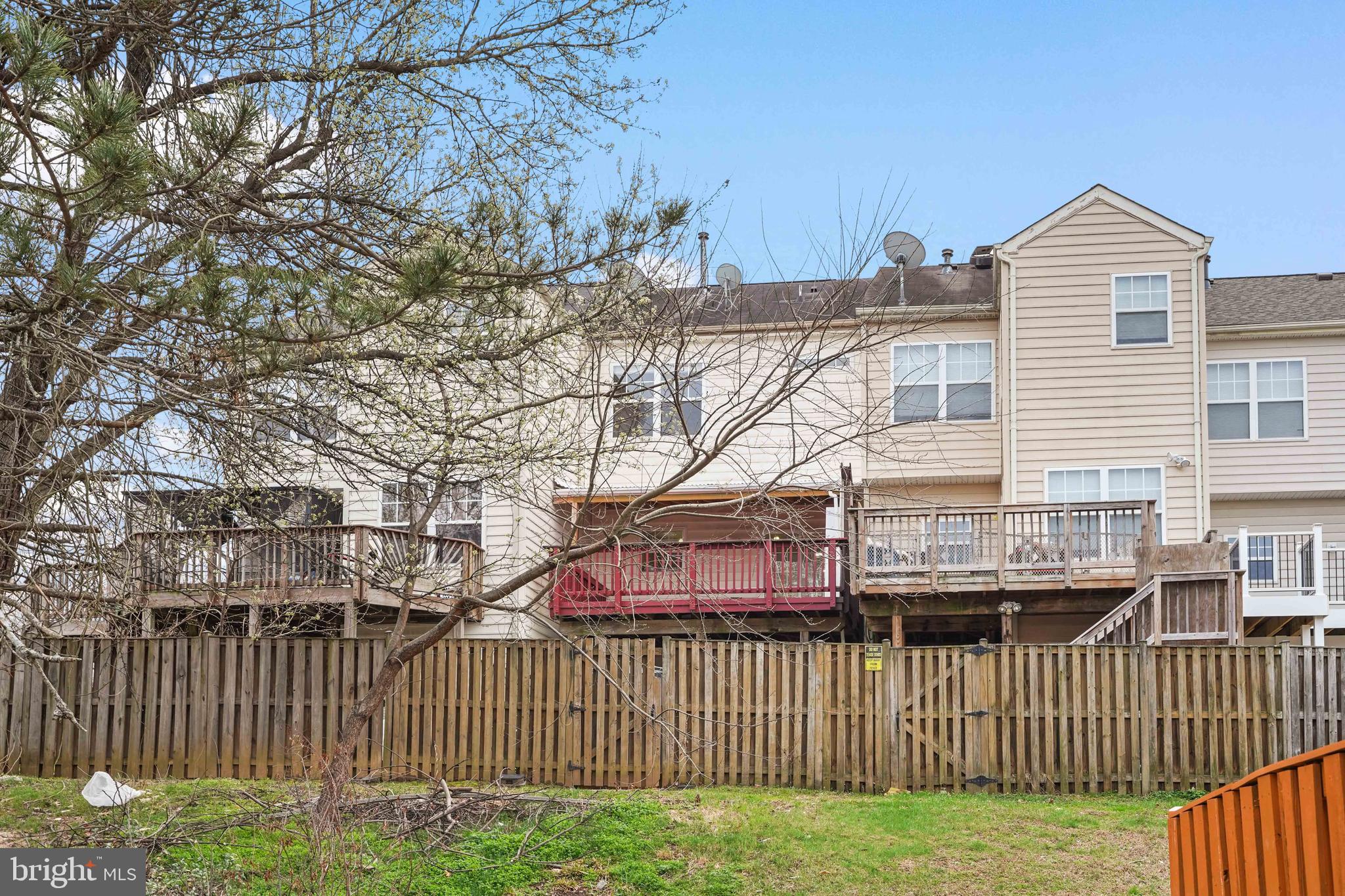 RIVER OAKS - Residential