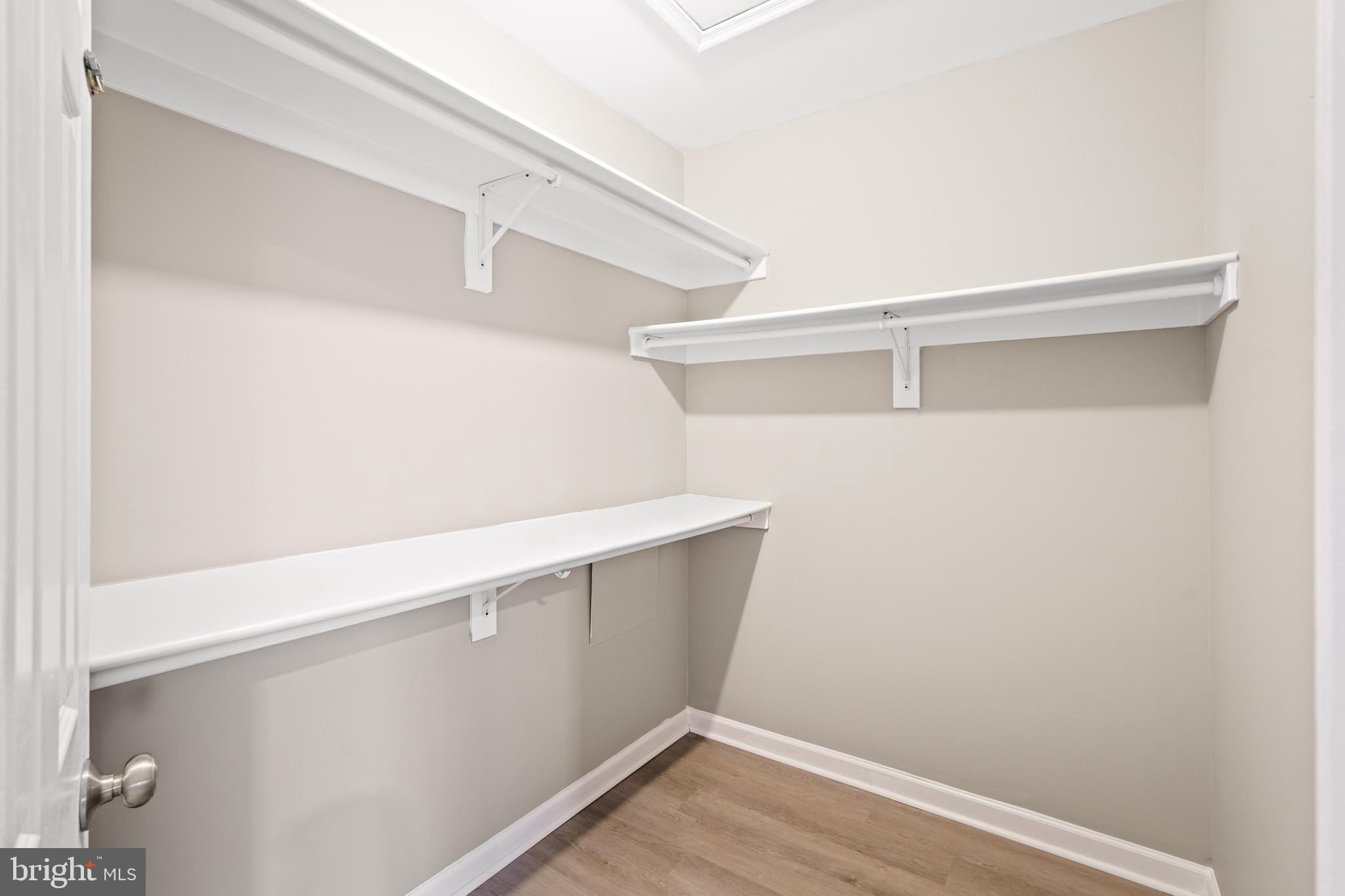 RIVER OAKS - Residential