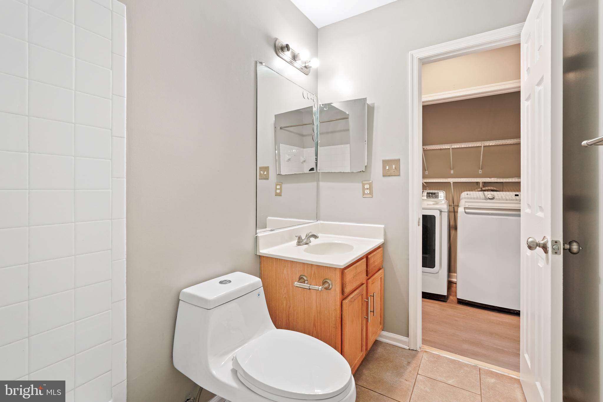 RIVER OAKS - Residential