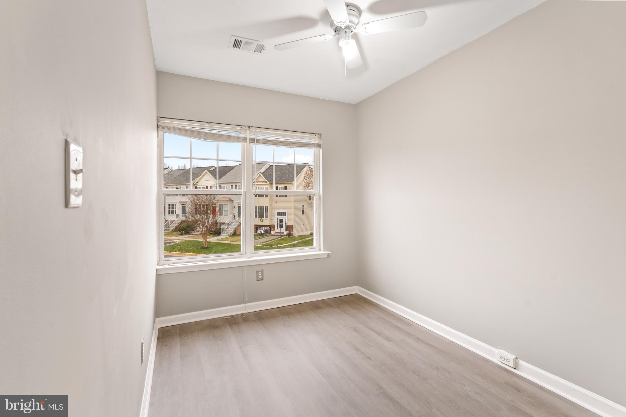 RIVER OAKS - Residential