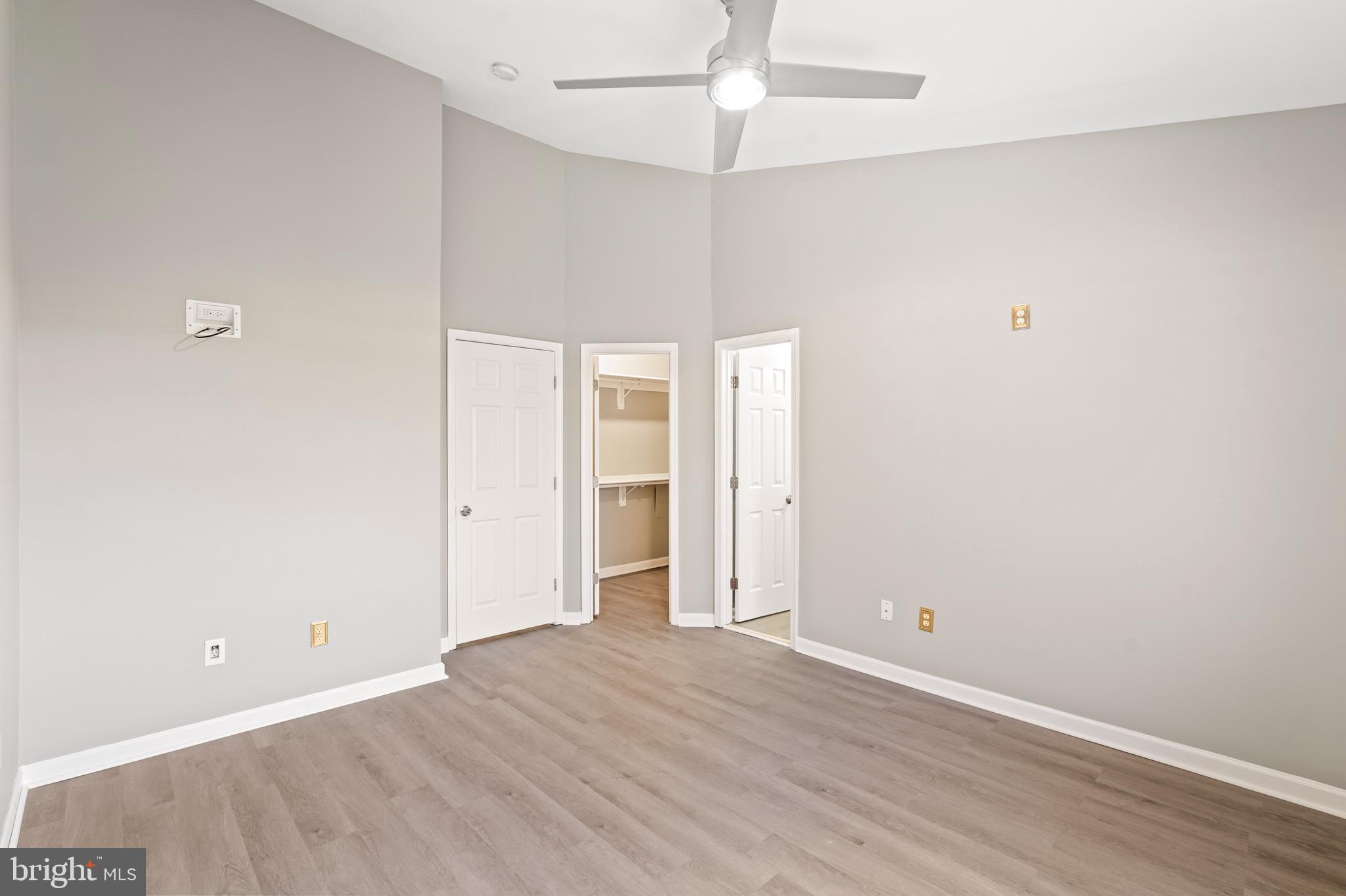 RIVER OAKS - Residential