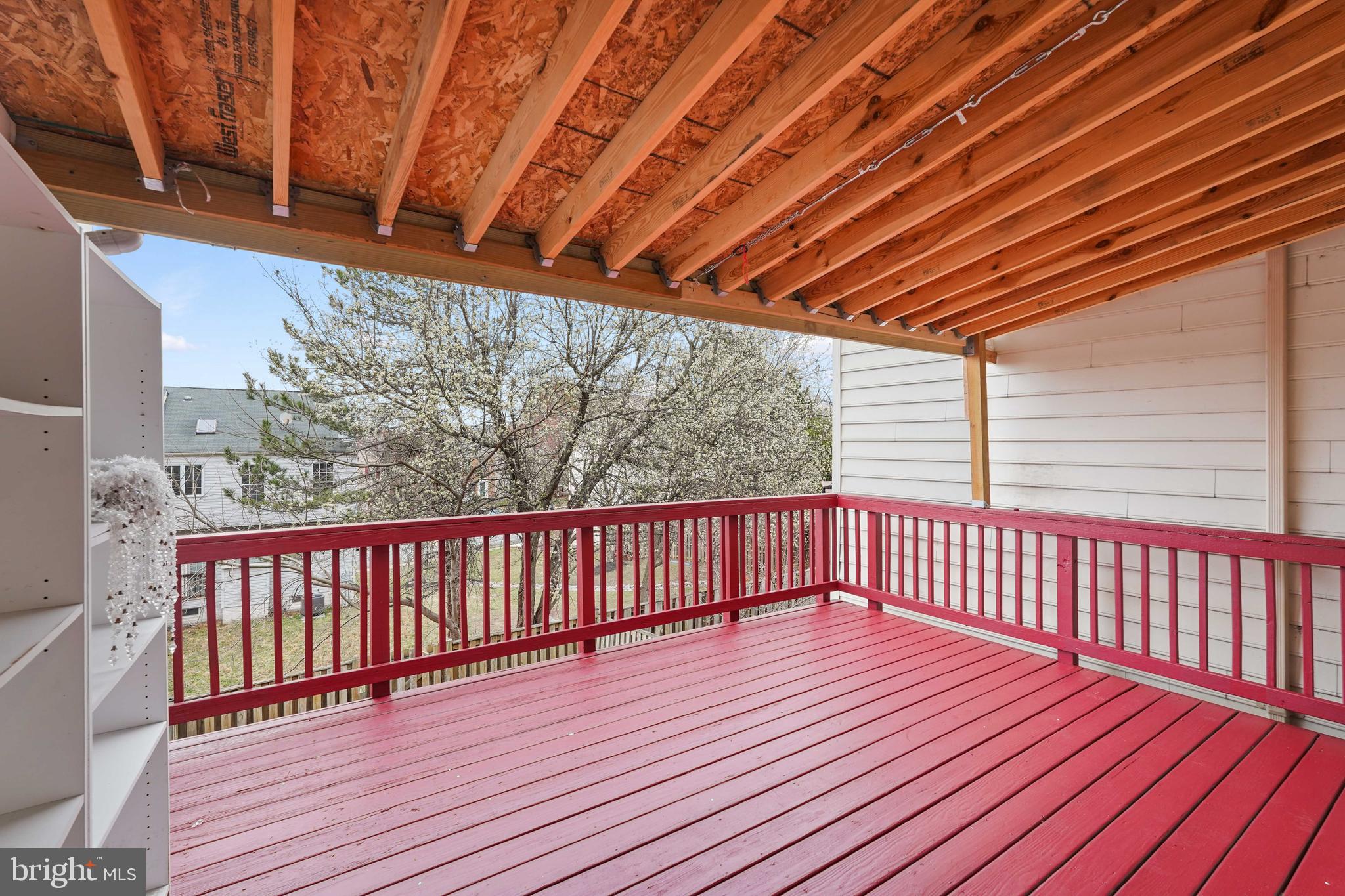 RIVER OAKS - Residential